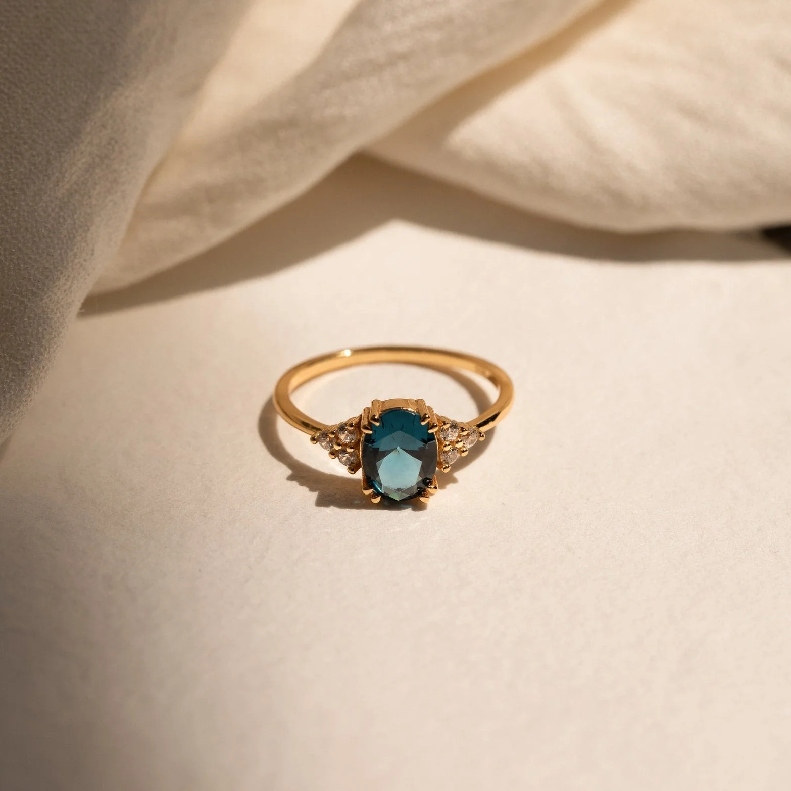 Elizabeth Blue Topaz Ring in 18K Gold