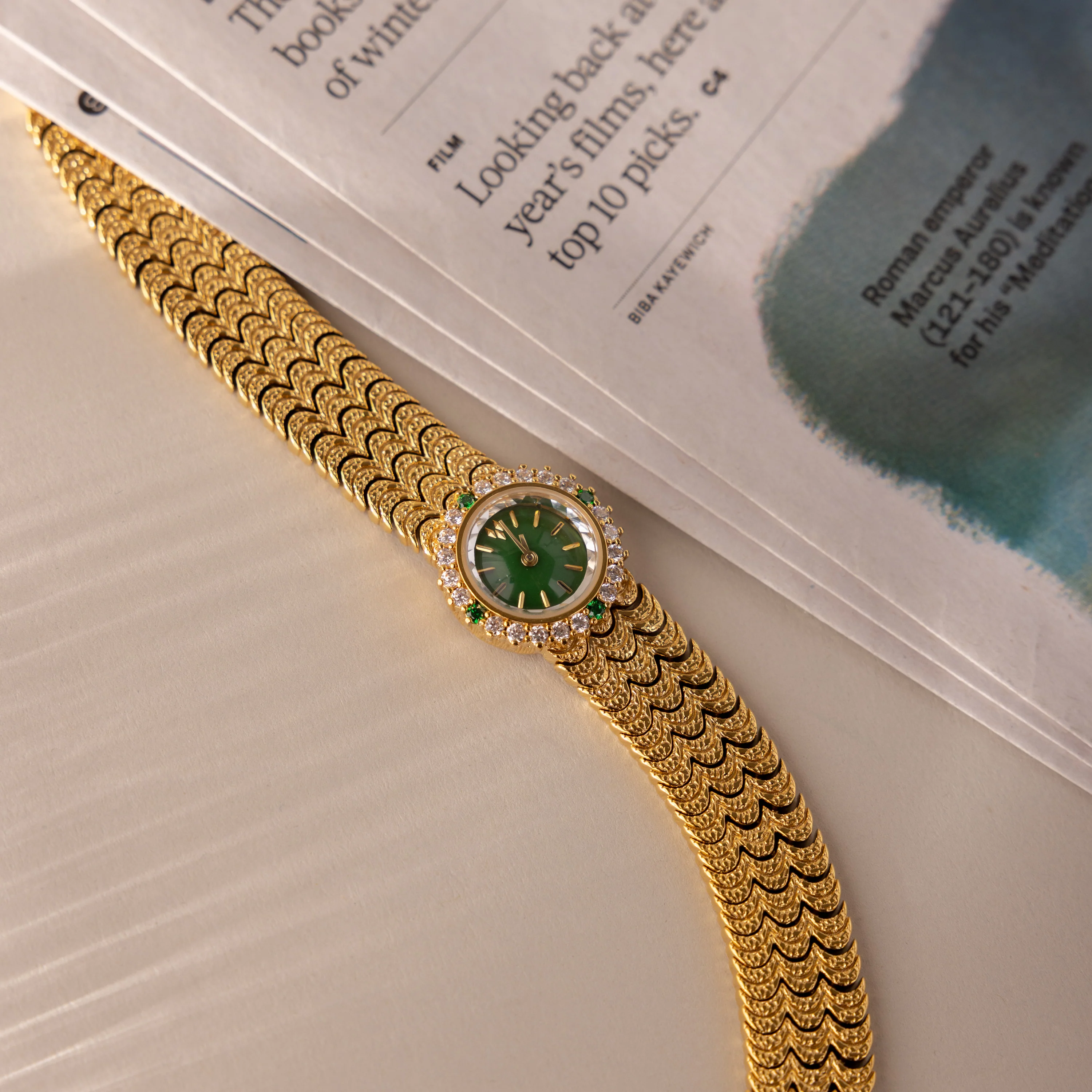 Emerald Scalloped Timepiece - Image 3