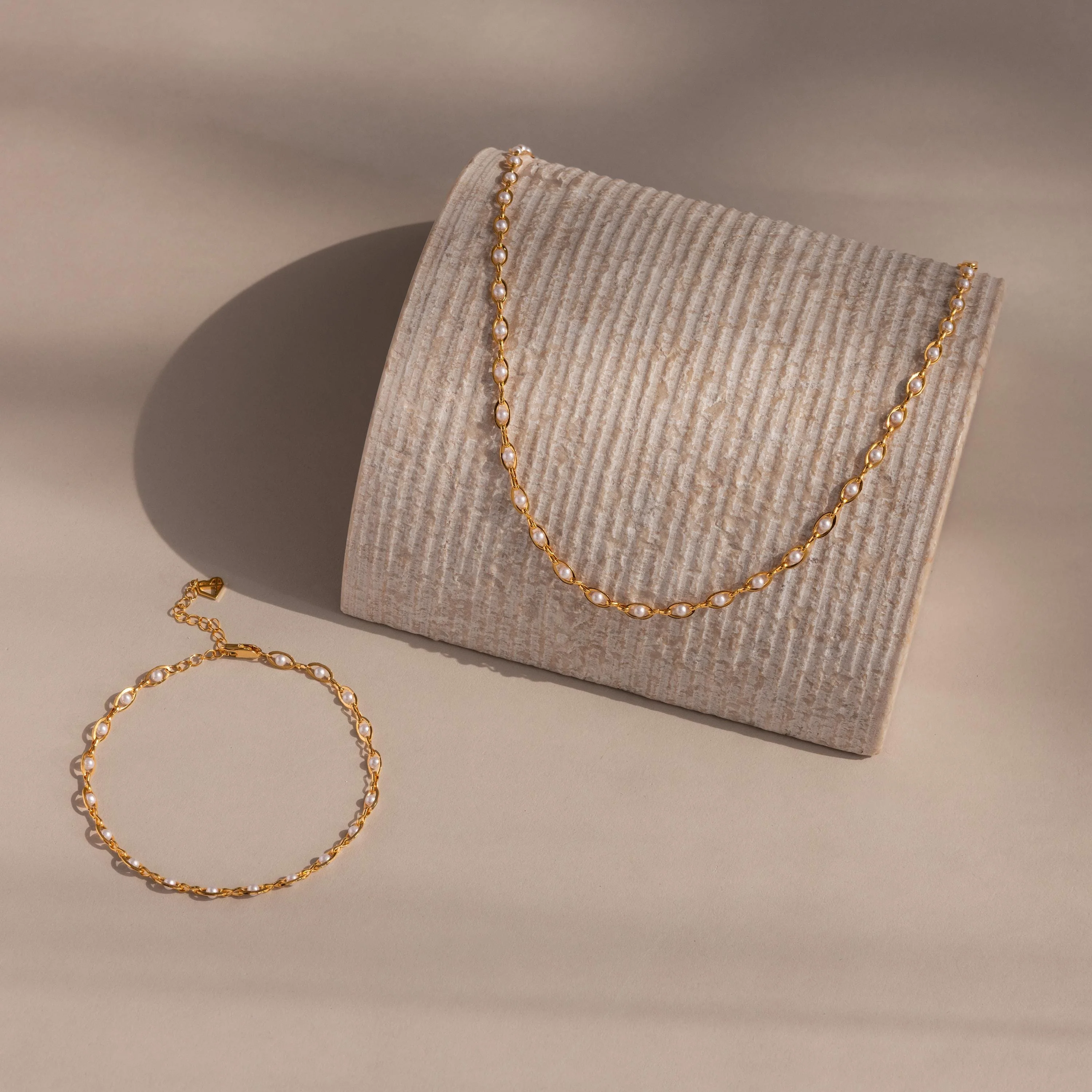 Eternity Pearl Choker Necklace - Image 8