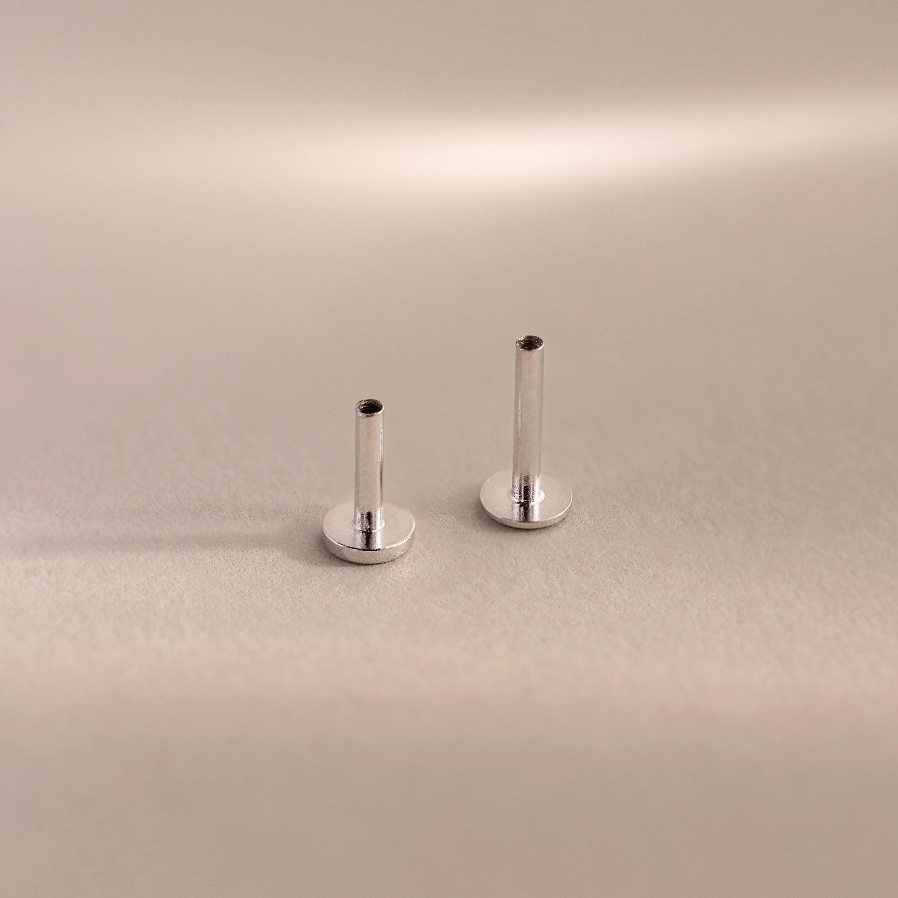 8mm Flatback Posts - Image 4