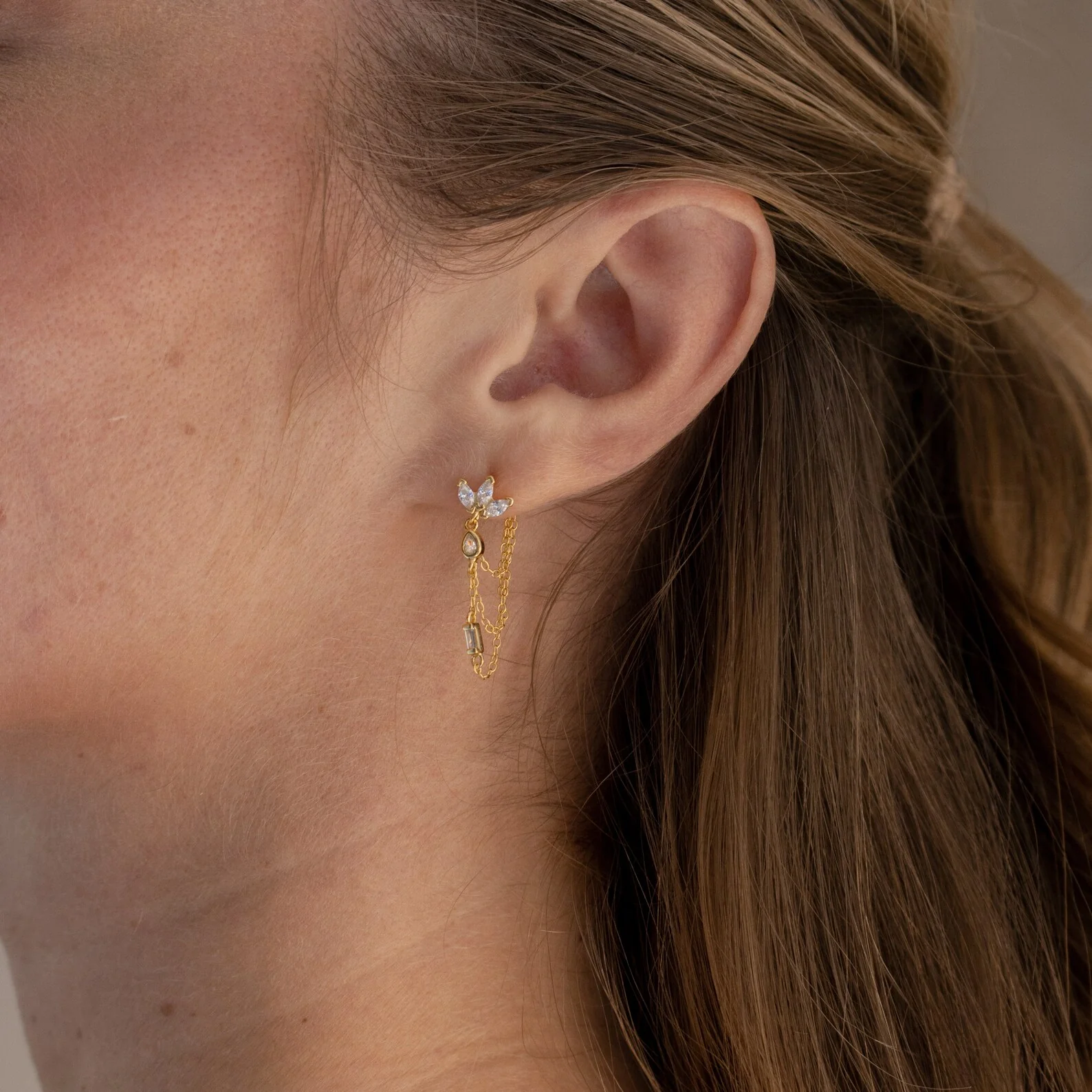 Genesis Chain Earrings - Image 5