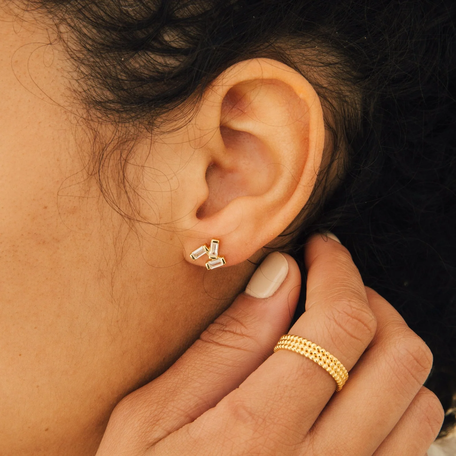 Glacier Diamond Studs - Image 4