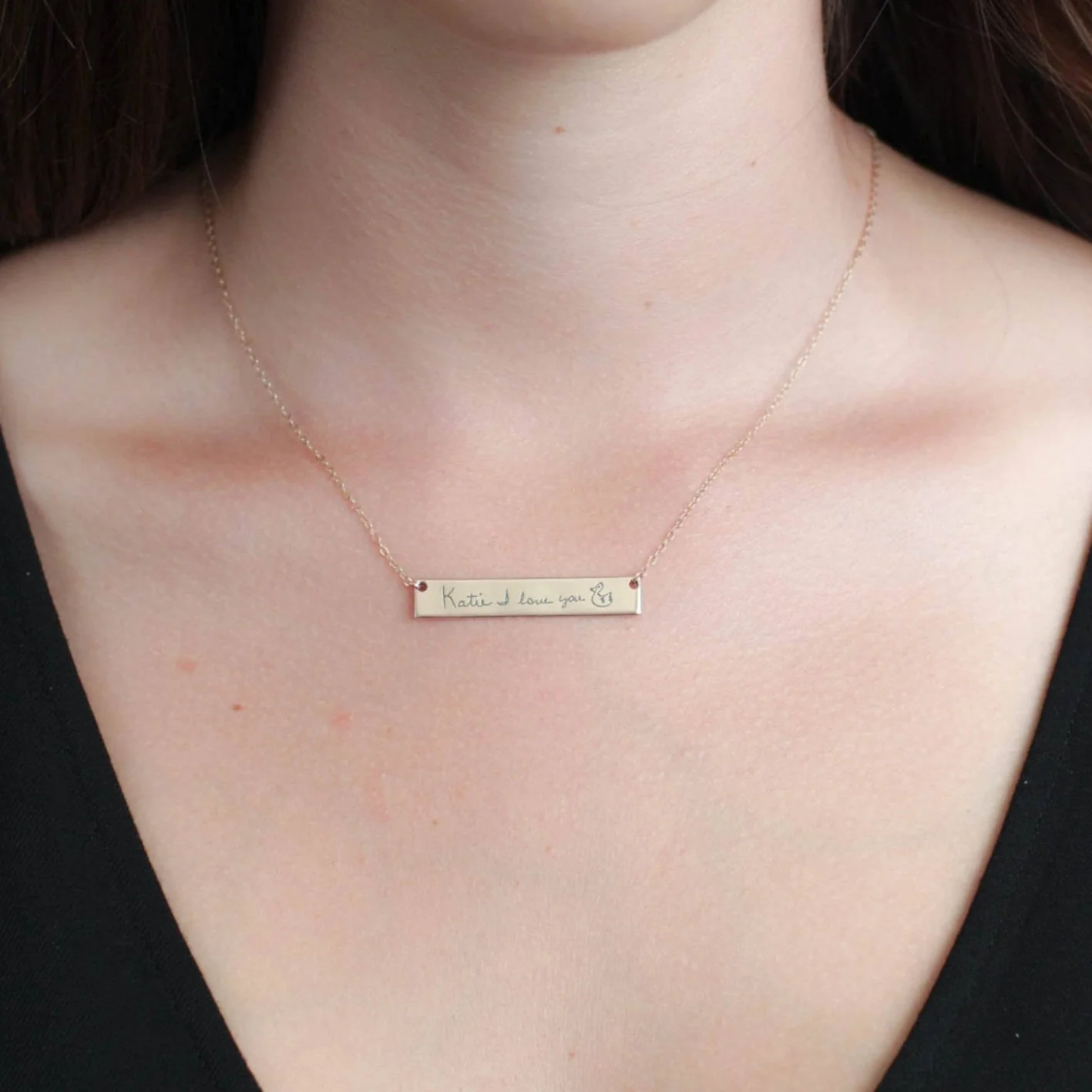 Handwriting Bar Necklace in 18K Gold - Image 2