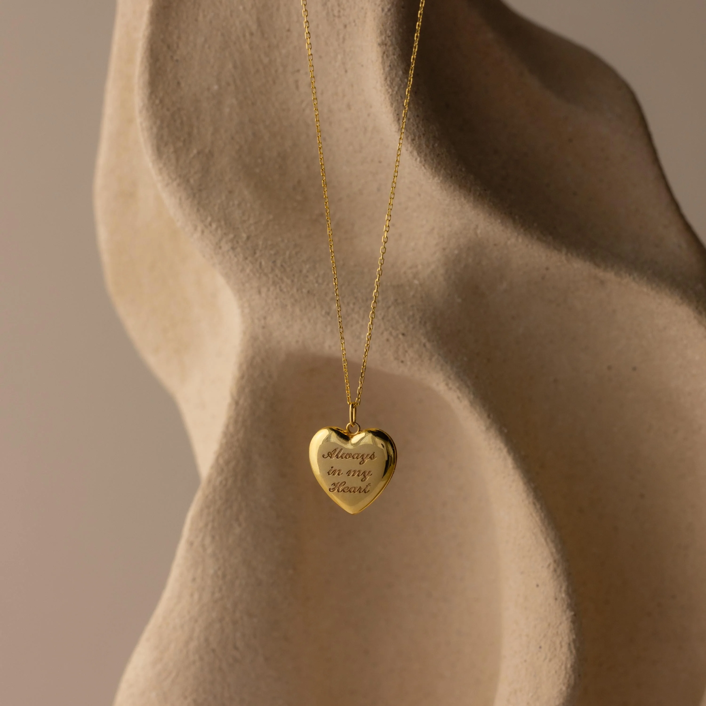 Handwriting Heart Locket Necklace in 18K Gold - Image 3