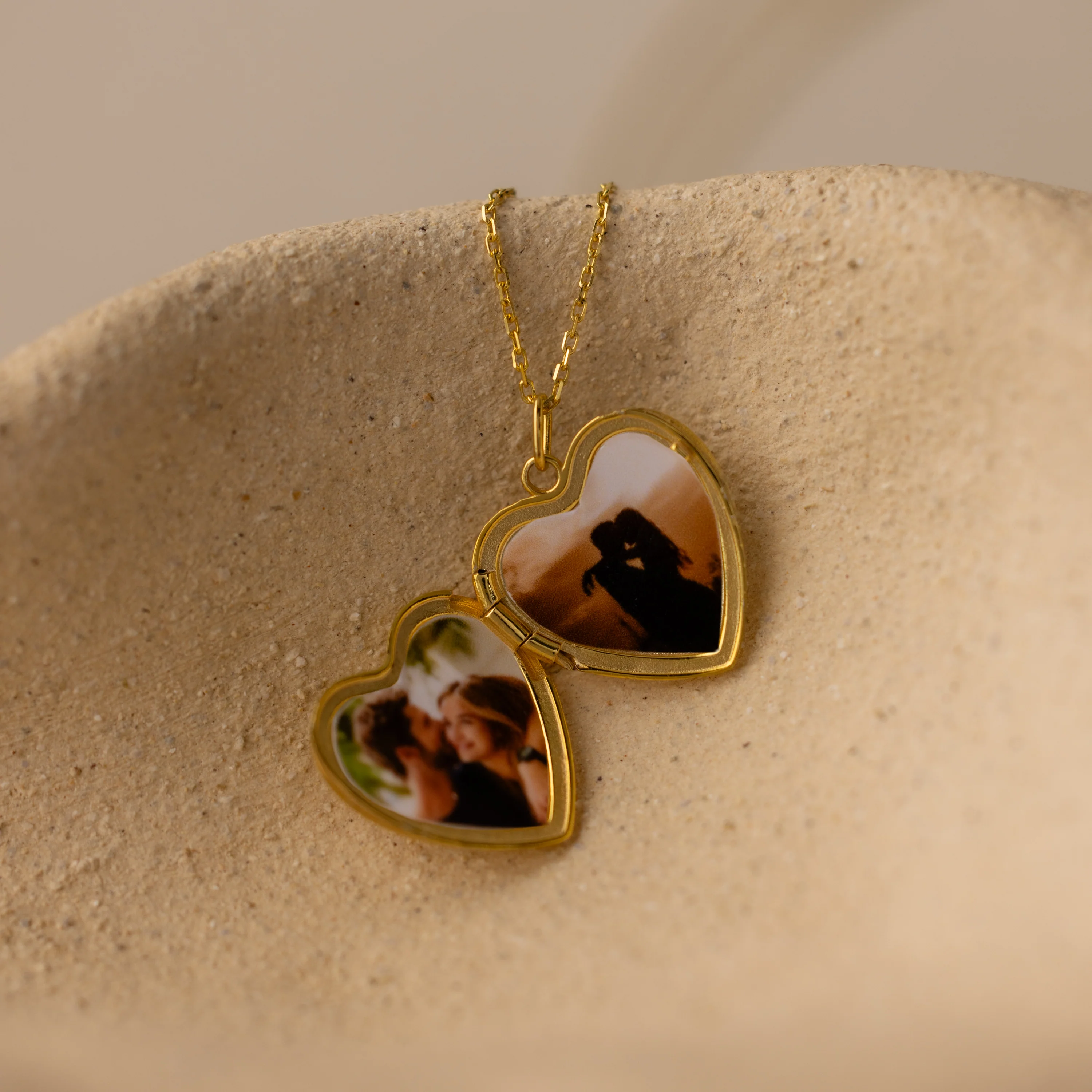 Handwriting Heart Locket Necklace in 18K Gold - Image 5