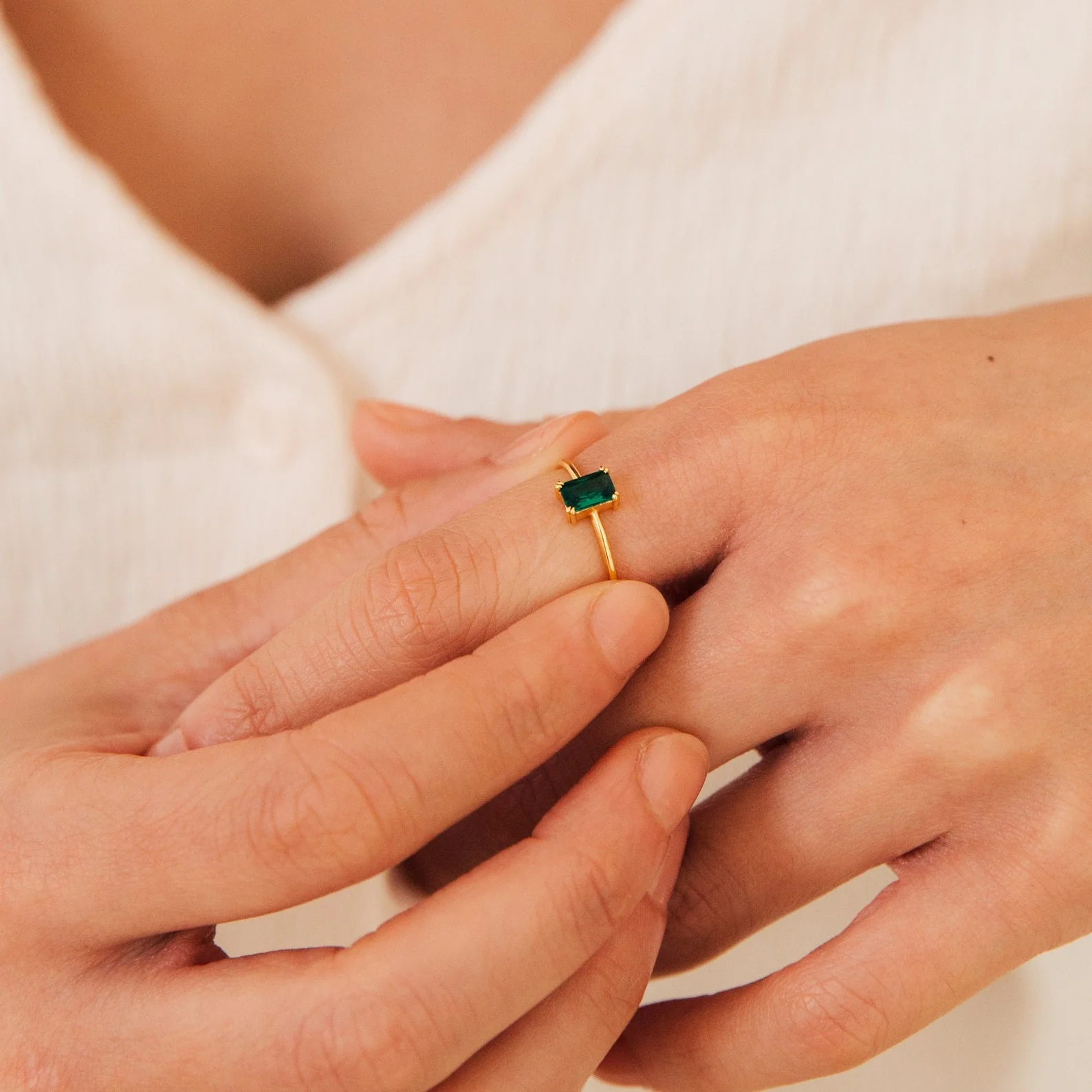 Harley Emerald Ring in 18K Gold - Image 2