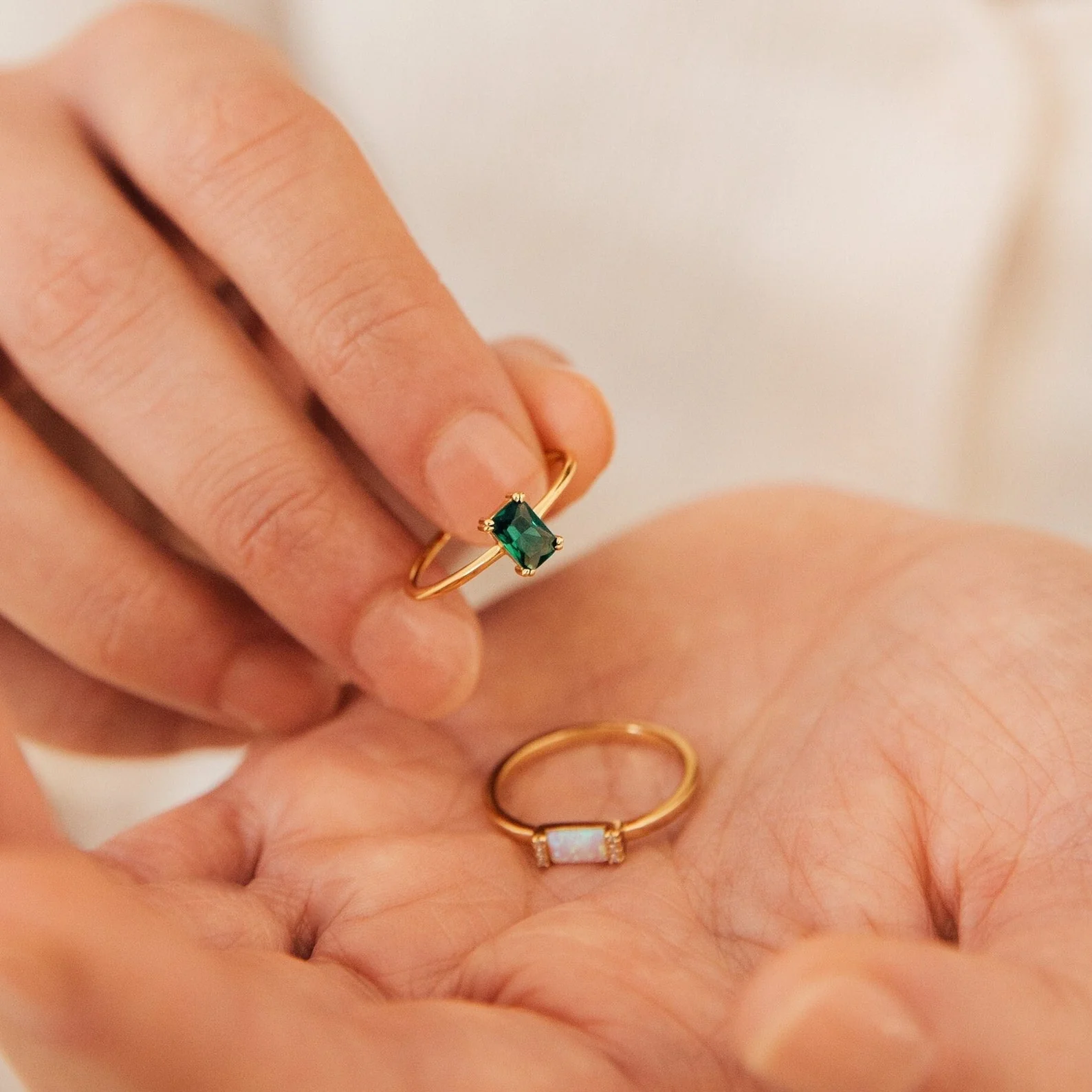 Harley Emerald Ring in 18K Gold - Image 4