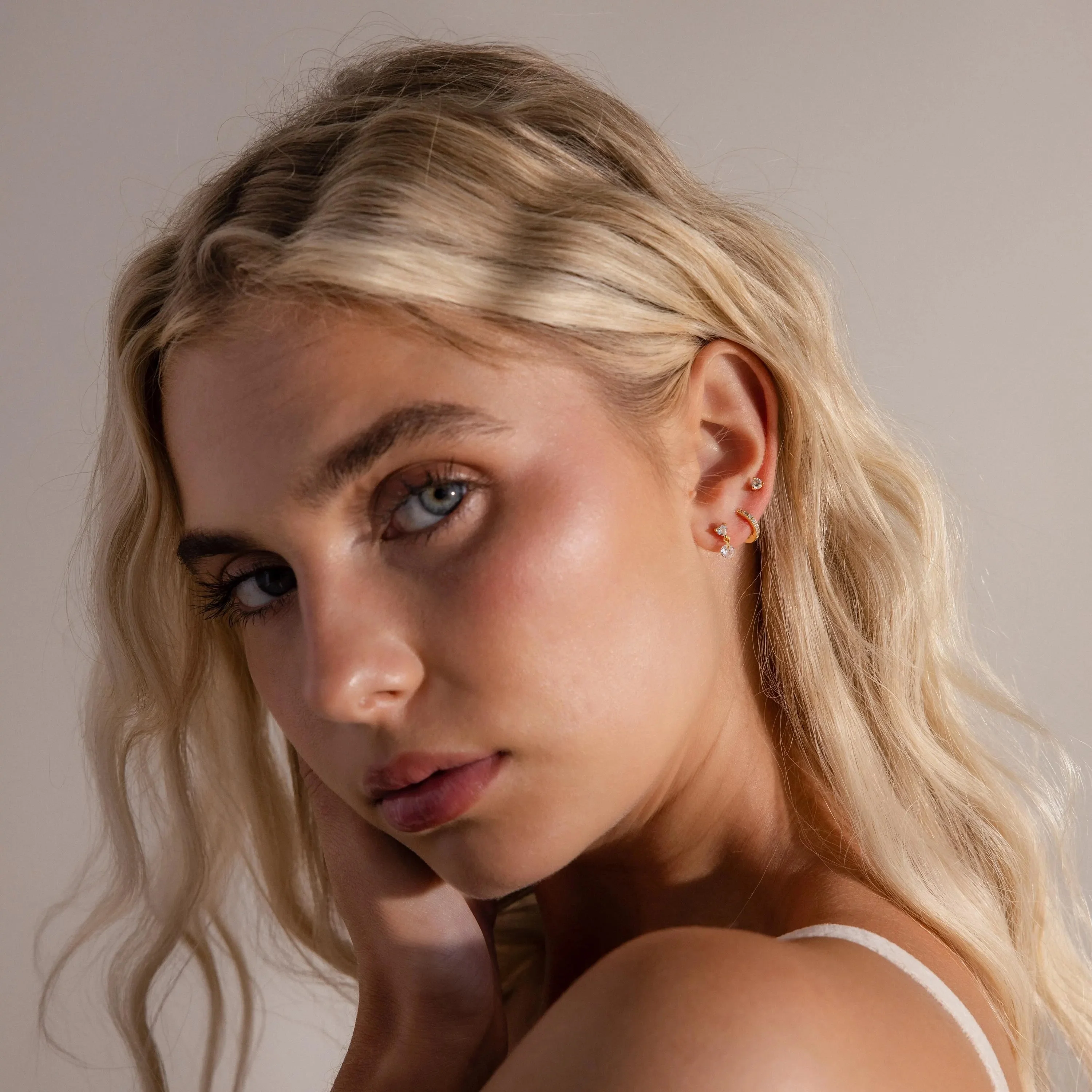 Heart Drop Flatback Studs - Image 9