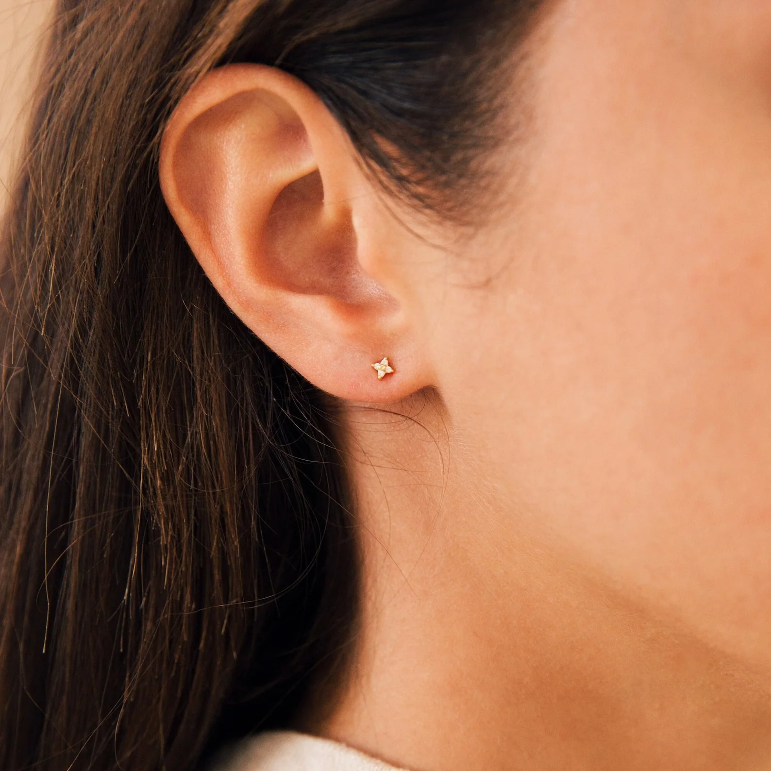 Hera Flower Studs - Image 4