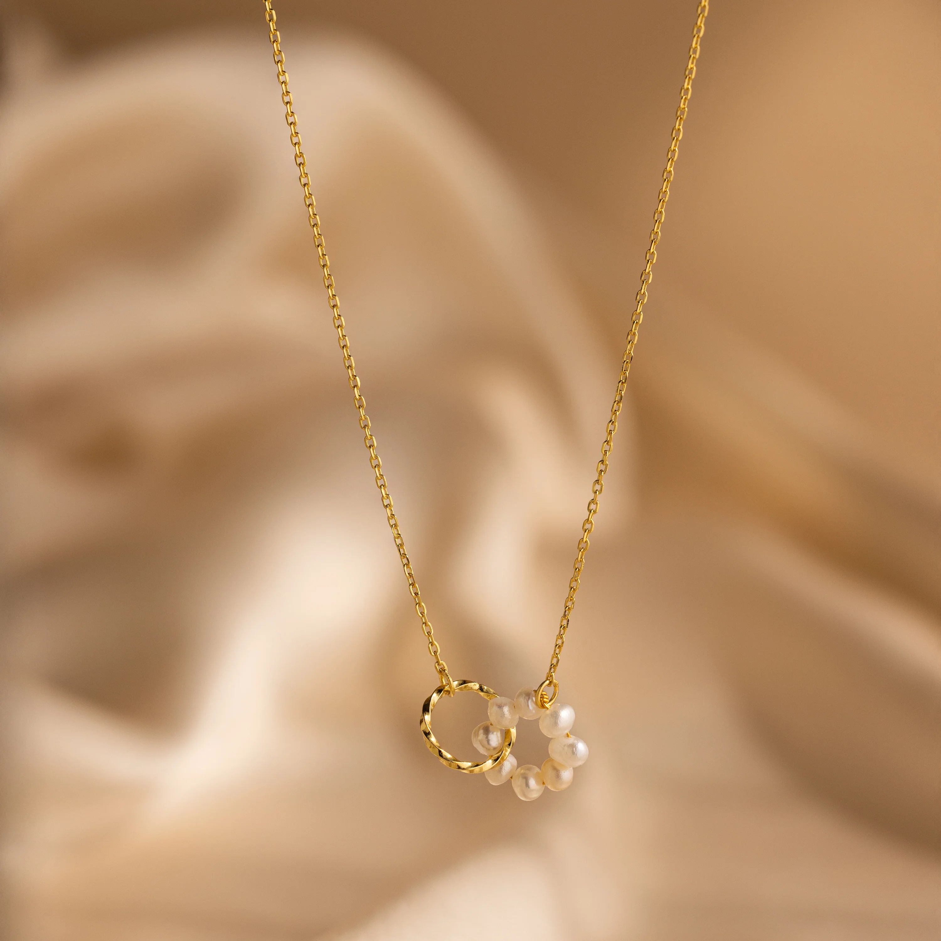 Interlocking Pearl Necklace - Image 3