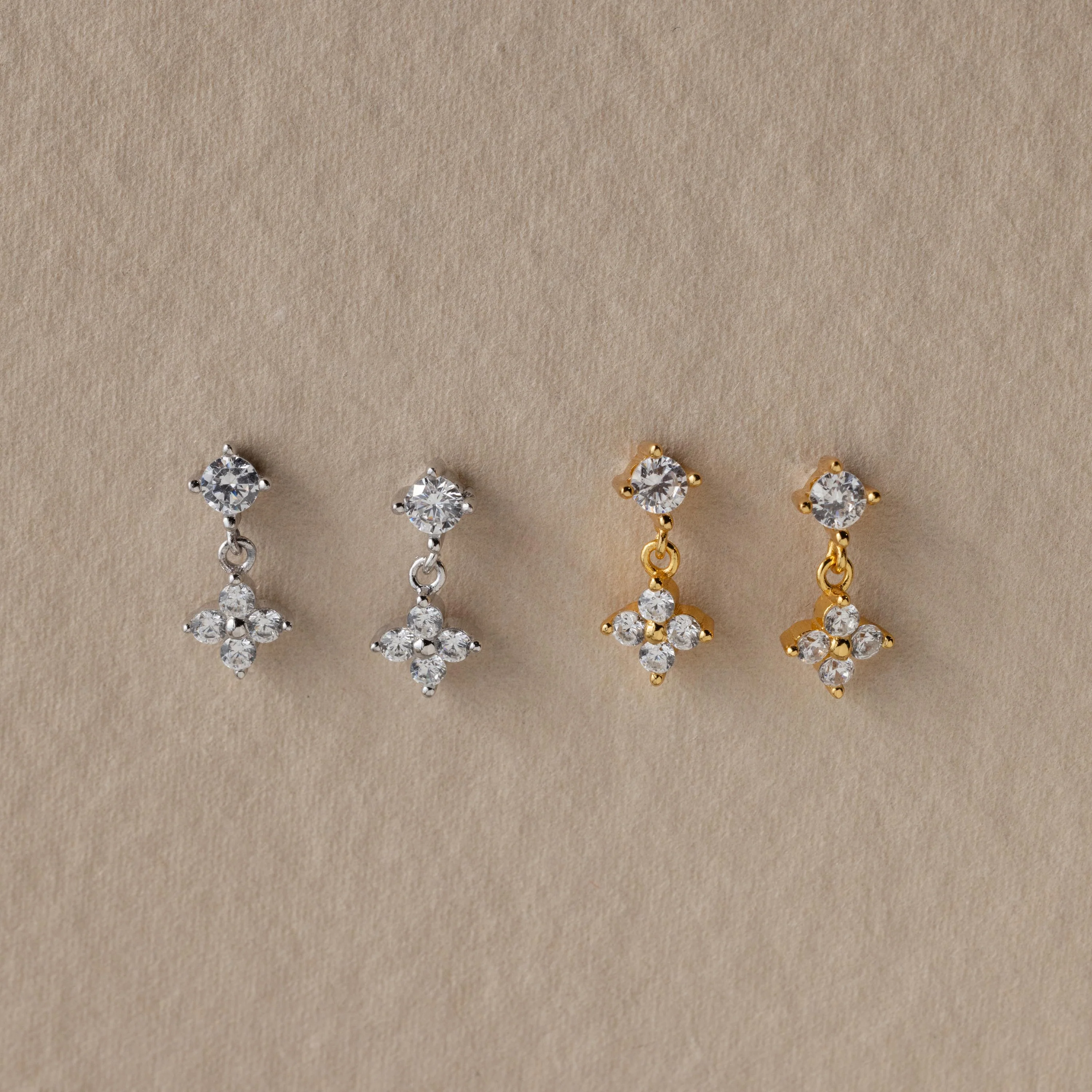 Ivy Flower Flat Back Studs in Silver - Image 4