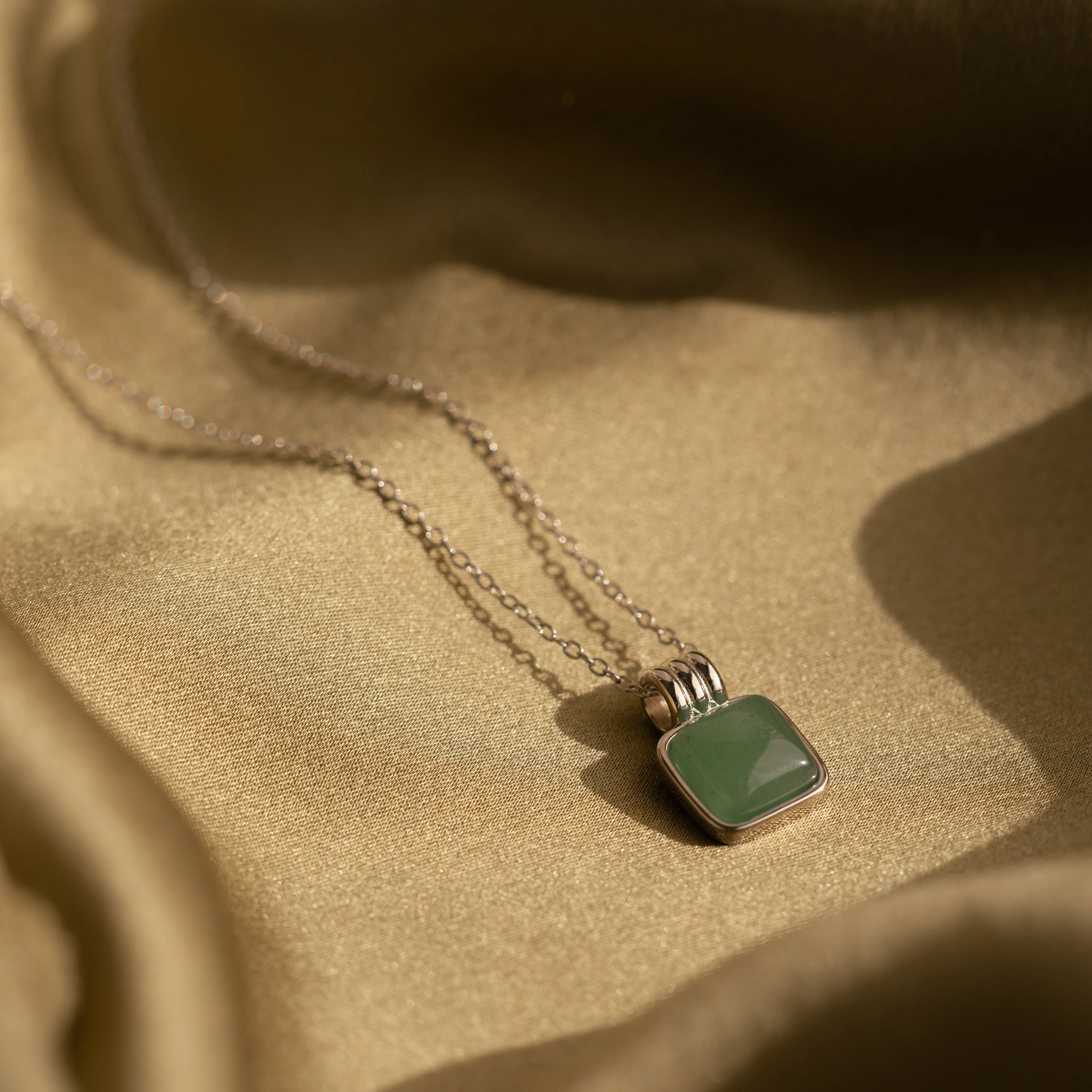 Jade Pendant Necklace in Silver - Image 3