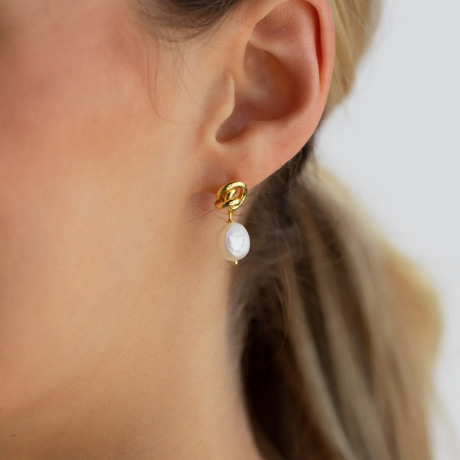 Knot Pearl Drop Earrings - Image 2