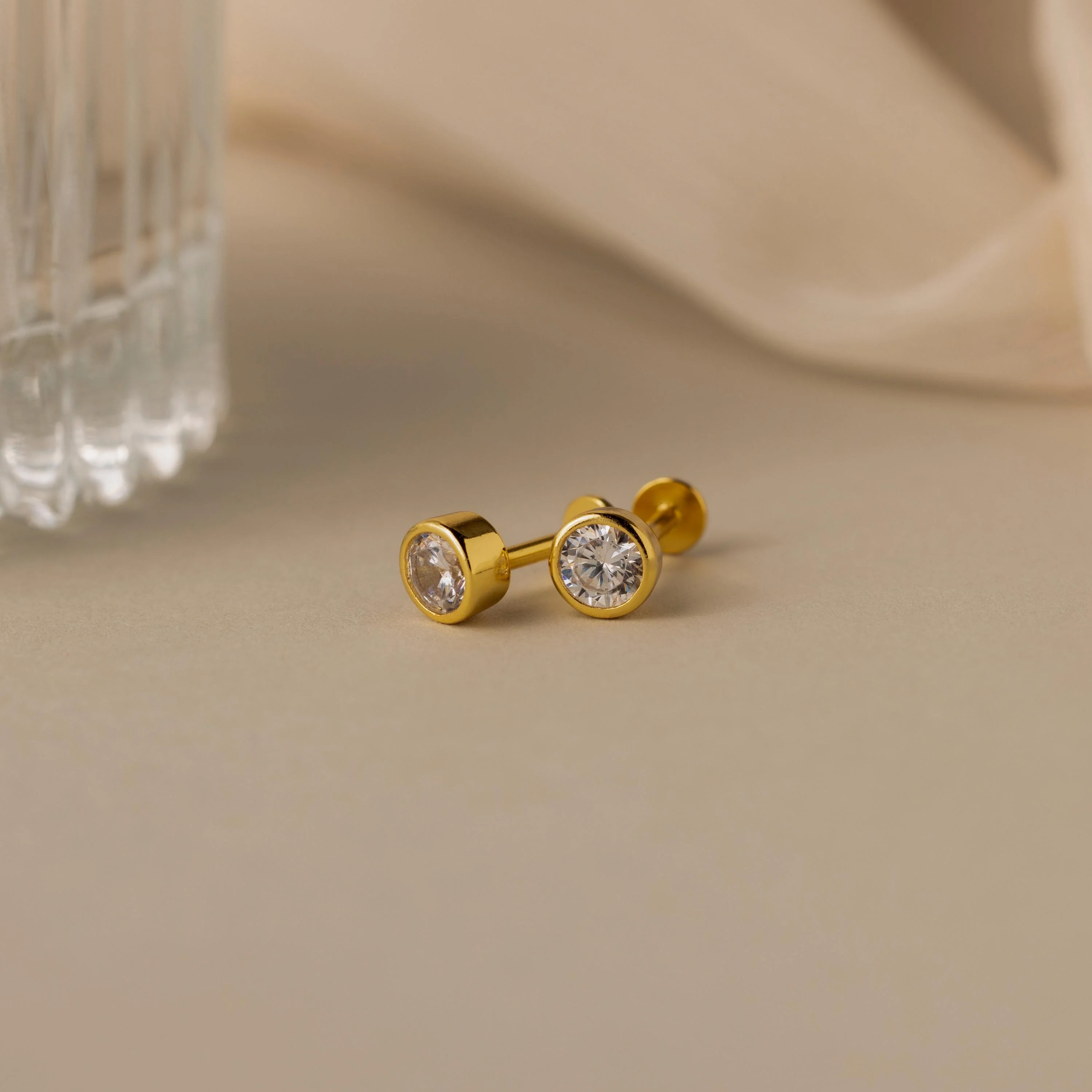 Large Diamond Bezel Flatback Studs - Image 2