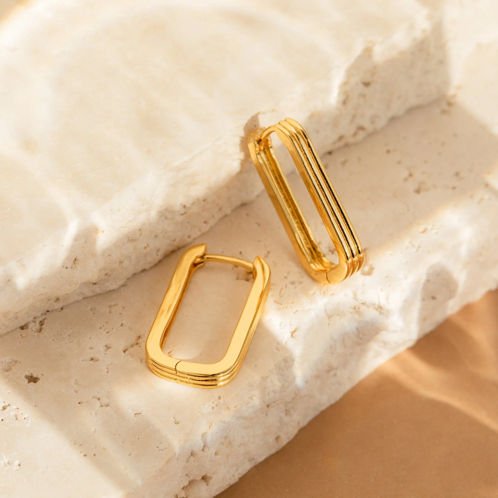 Large Ribbed Link Hoops - Image 2