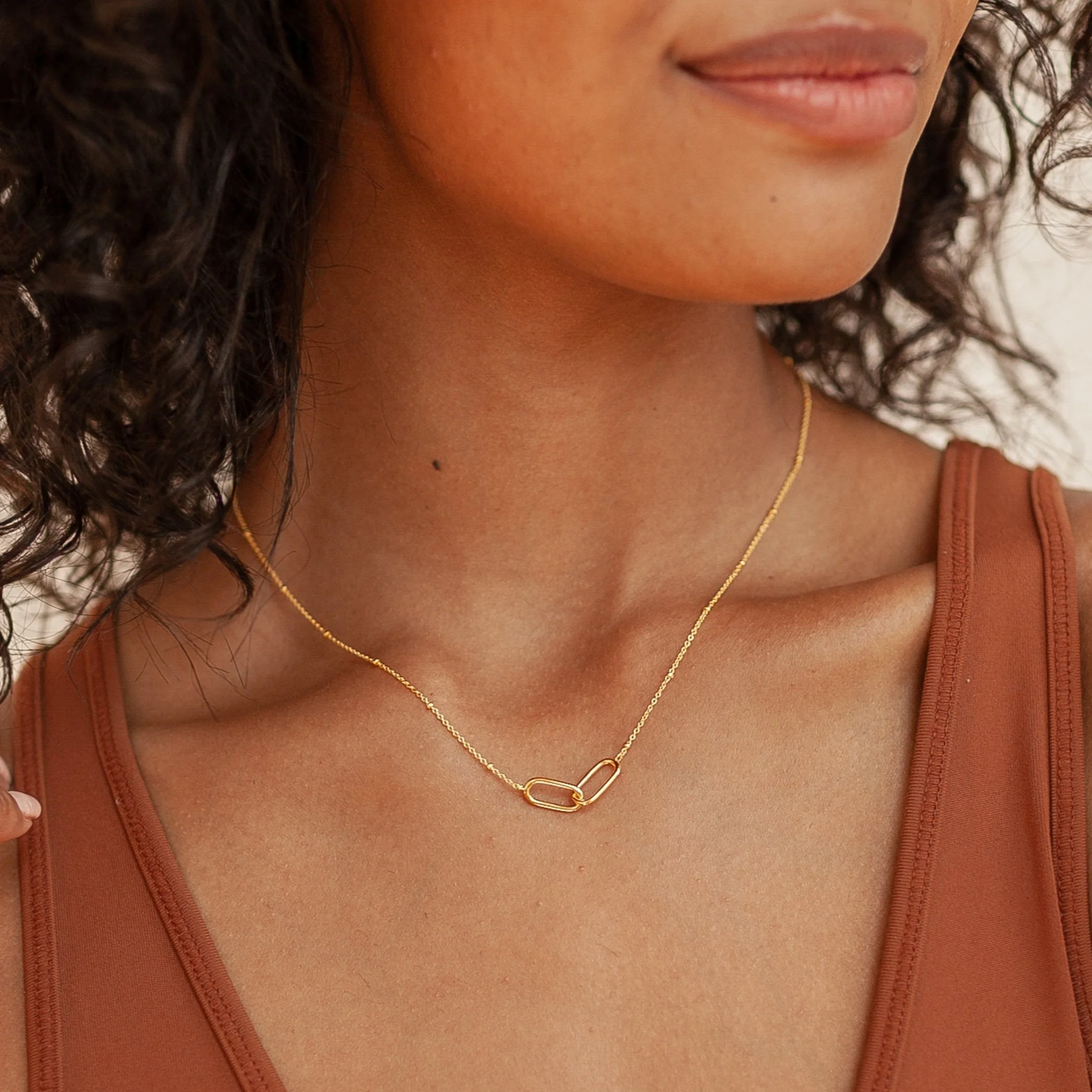Linked Pendant Necklace in 18K Gold - Image 2