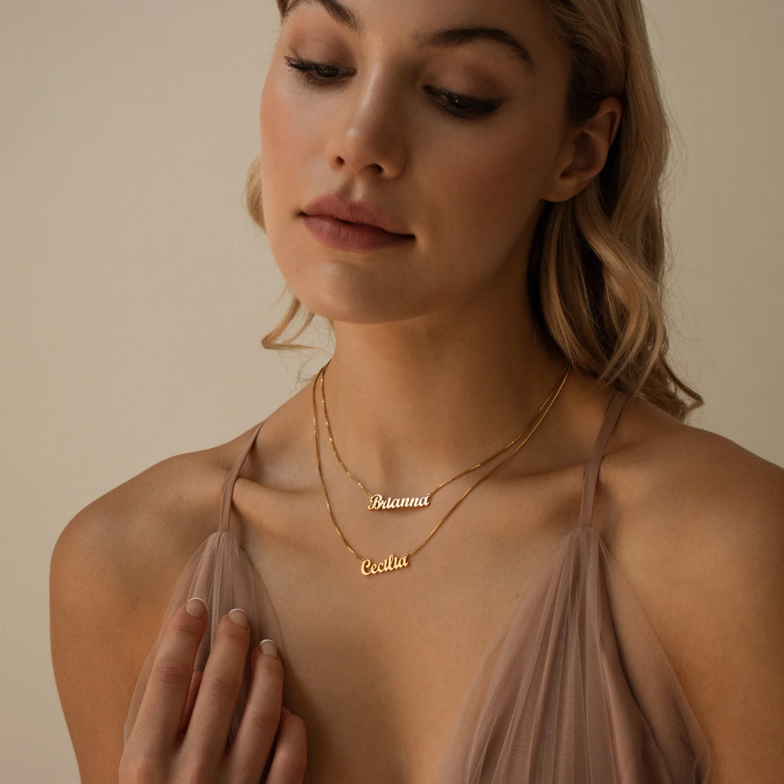 London Double Name Necklace in Box Chain - Image 3