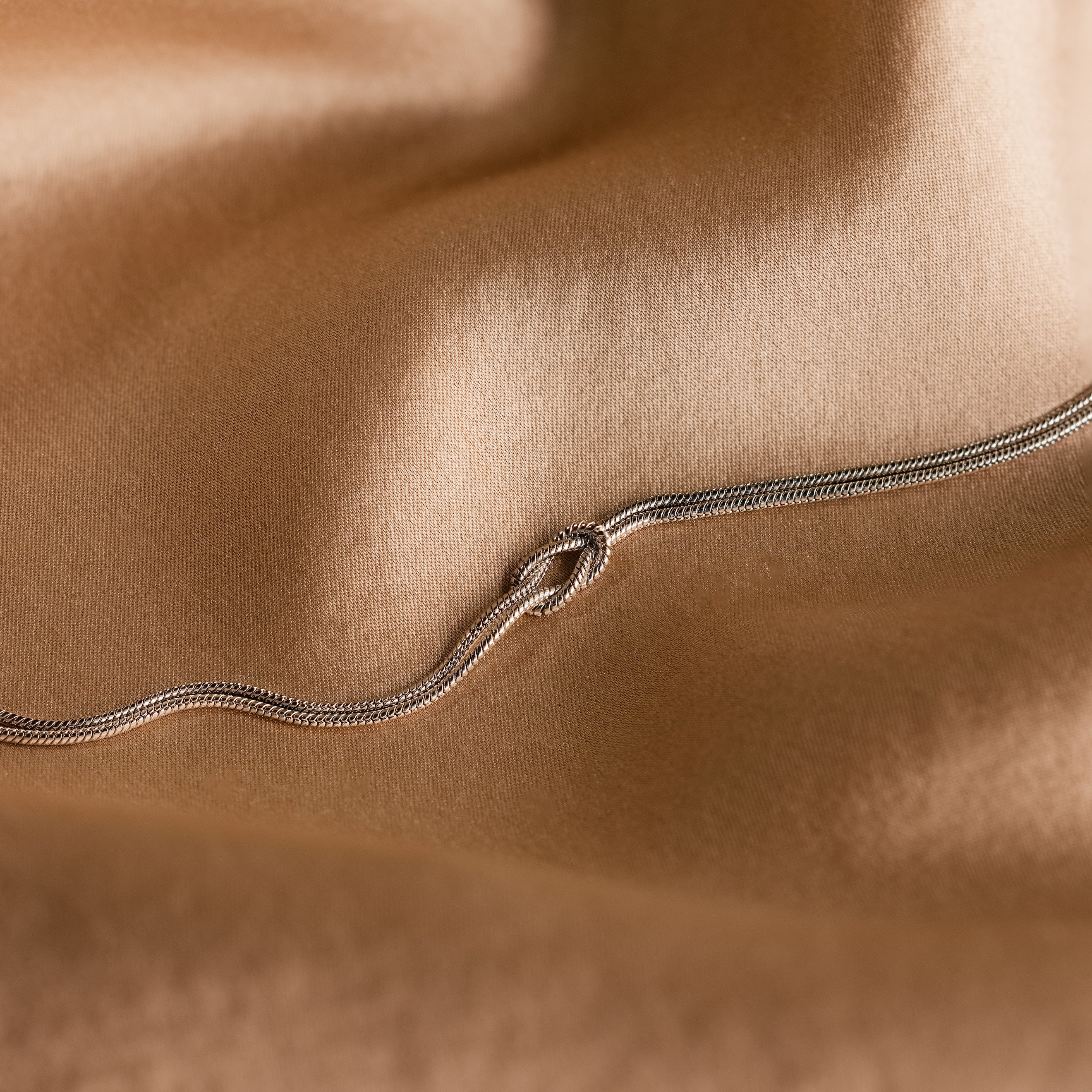 Love Knot Bracelet in Silver - Image 5