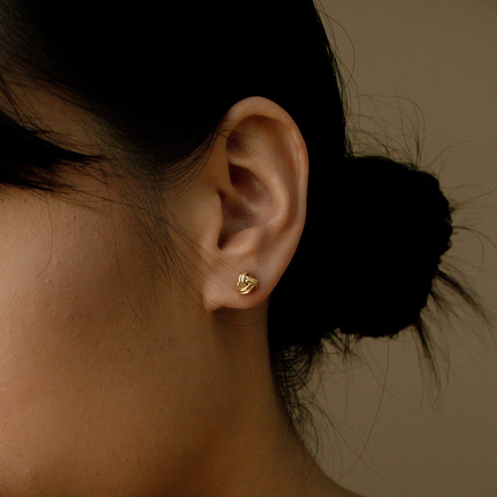 Love Knot Studs in 18K Gold - Image 8