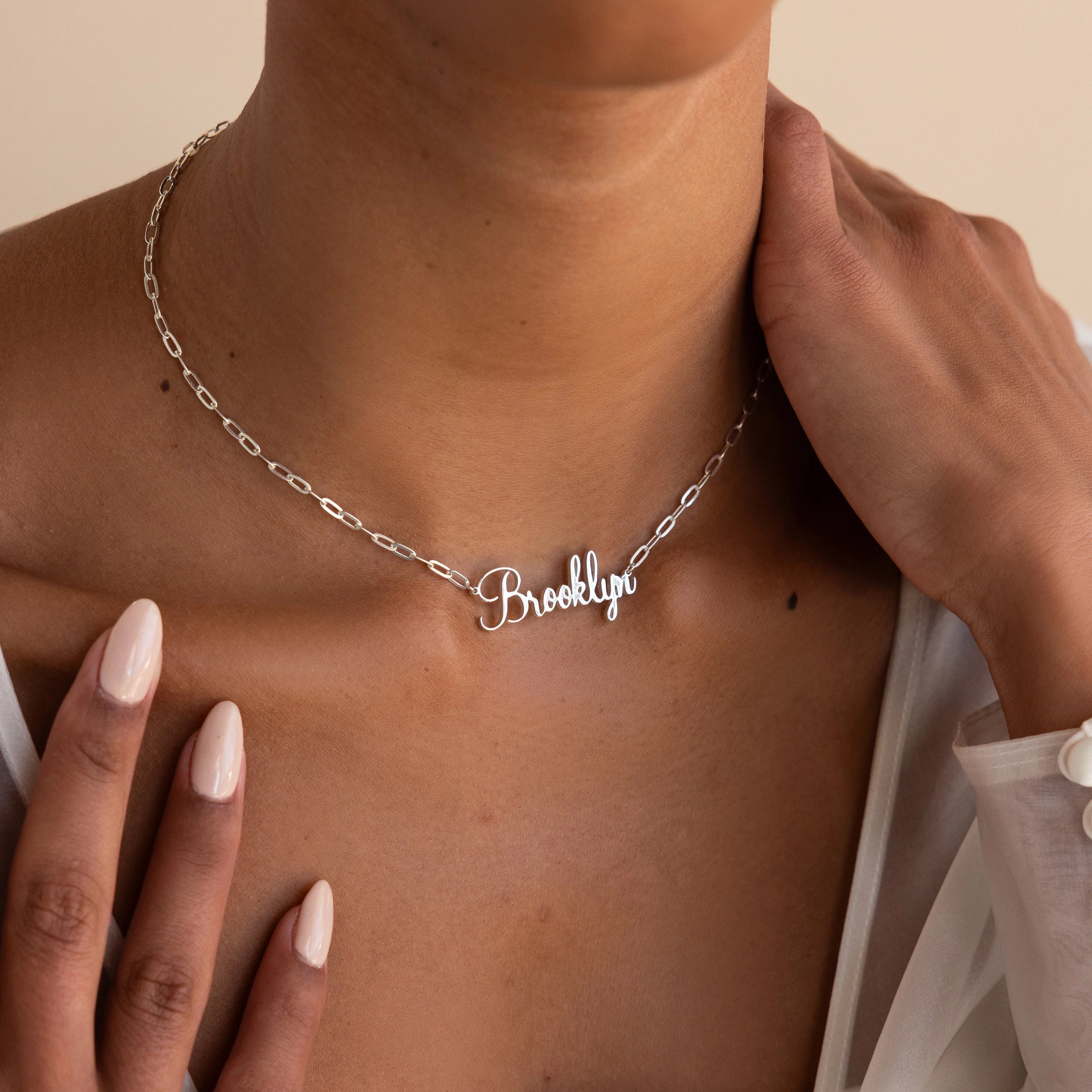 Luna Name Necklace in Paperclip Chain - Image 4