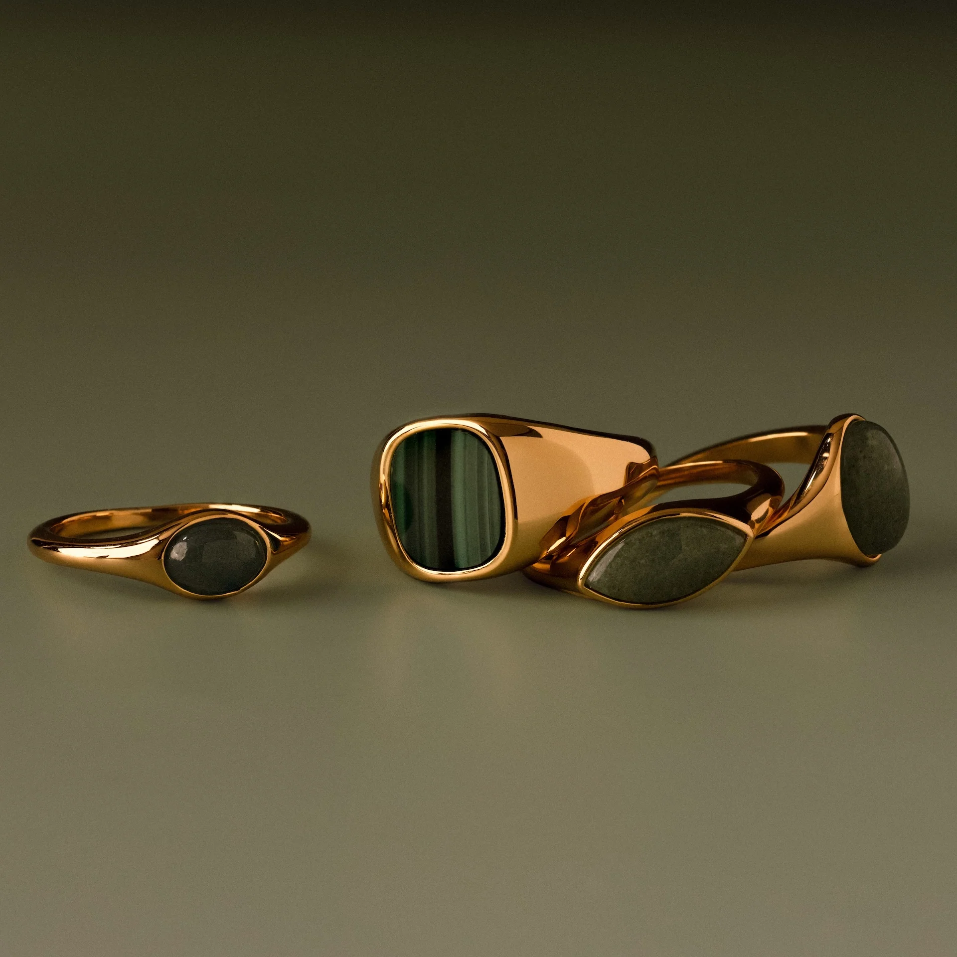 Malachite Signet Ring - Image 7