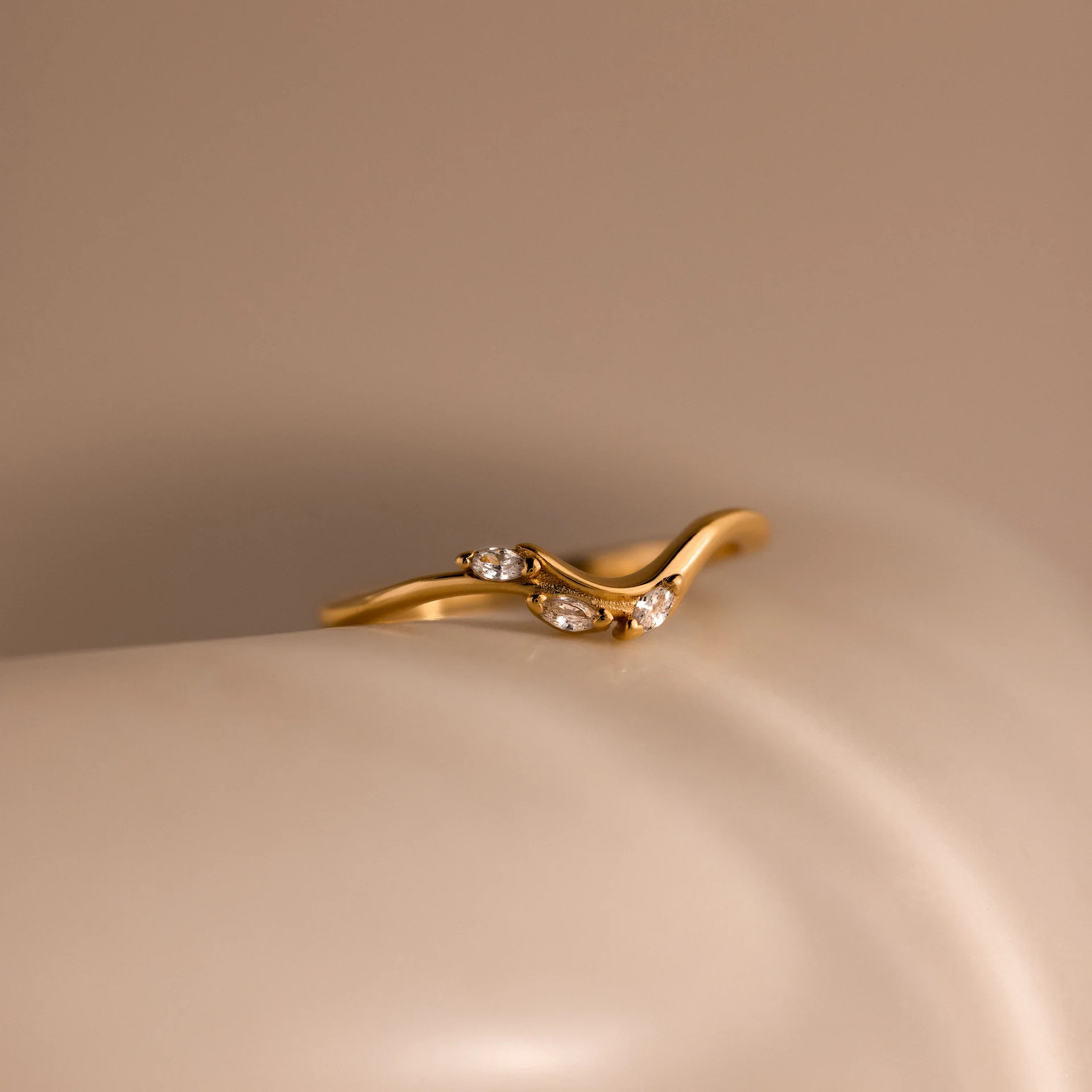 Marquise Diamond Curve Ring - Image 5