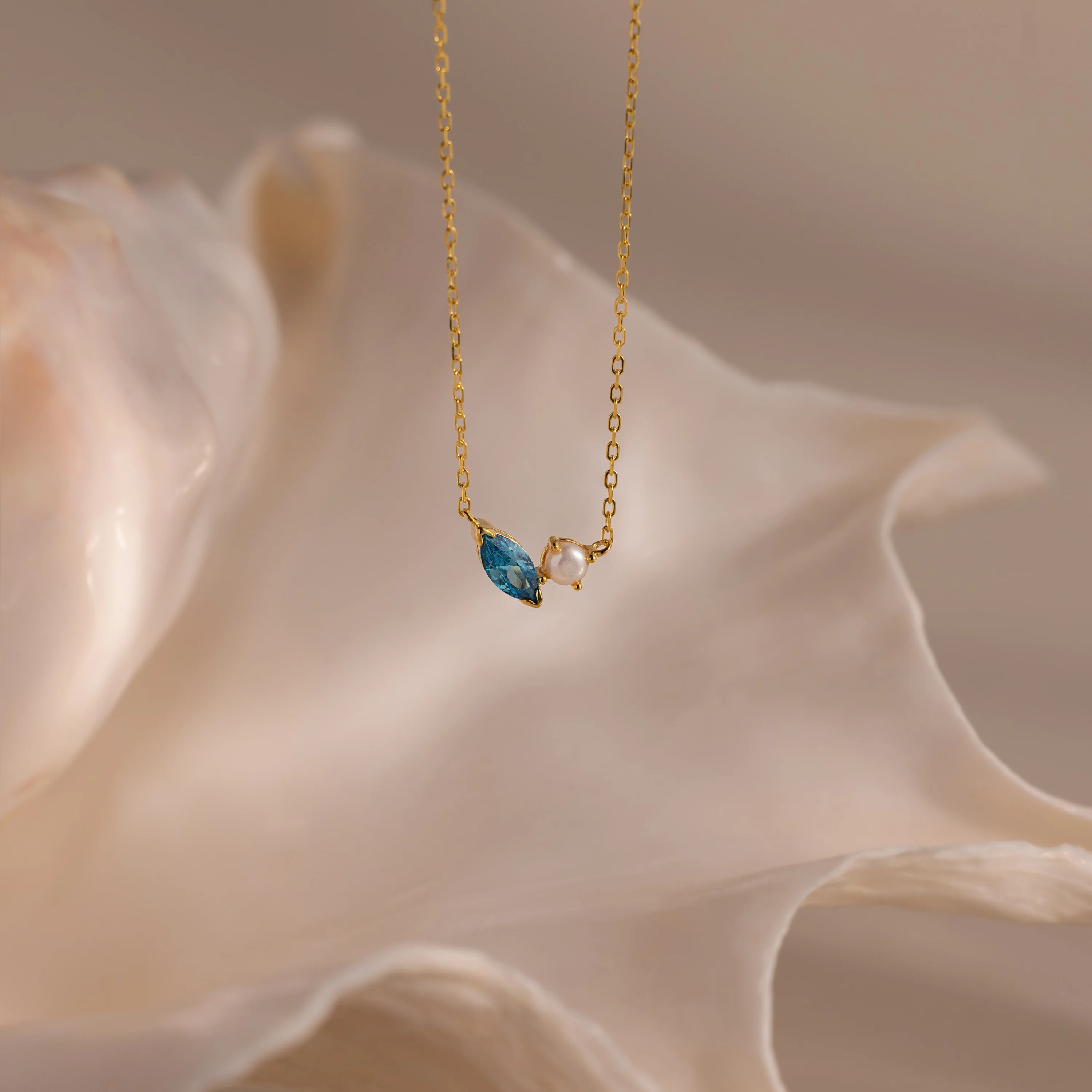Marquise Zircon & Pearl Necklace - Image 3
