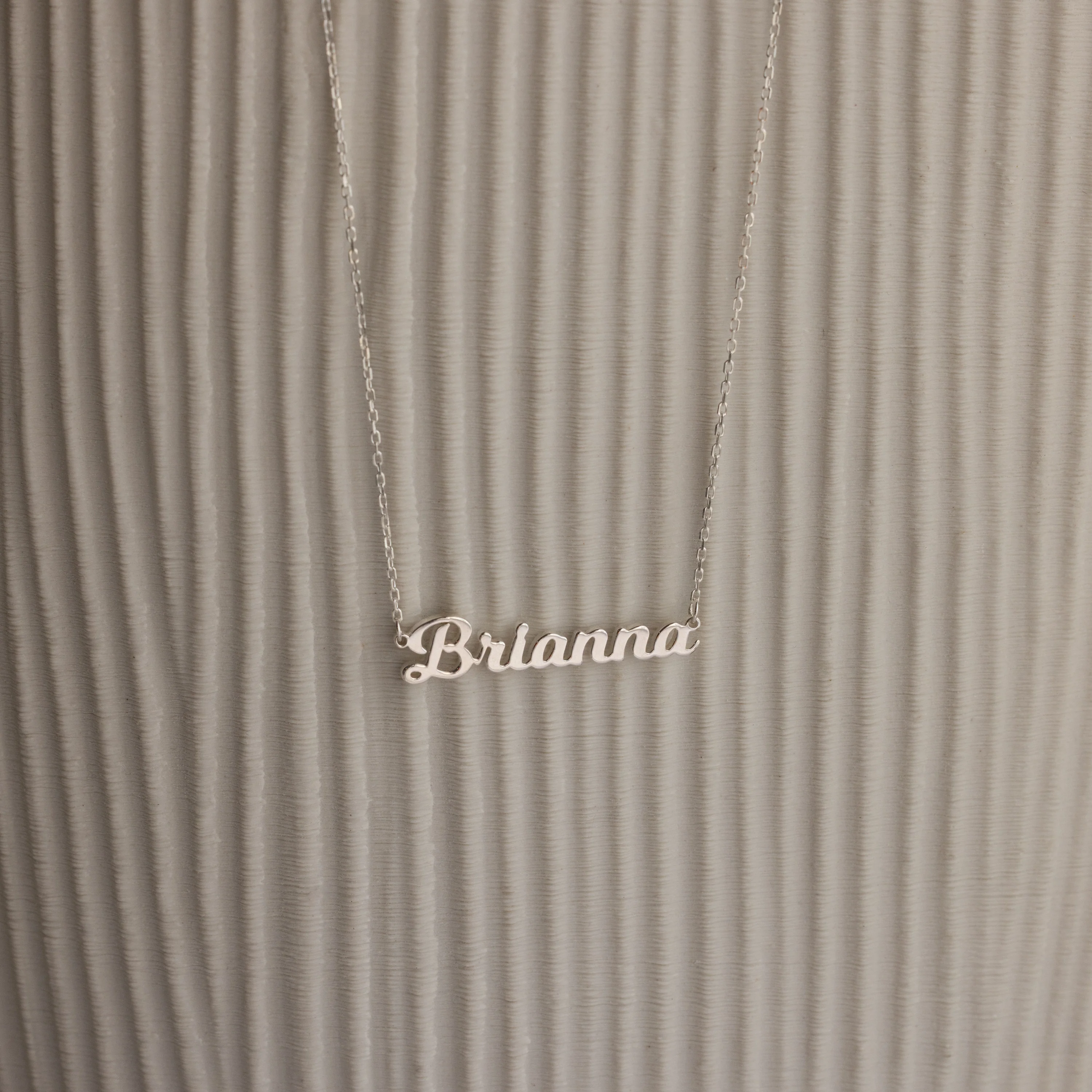 Mellow Name Necklace - Image 3