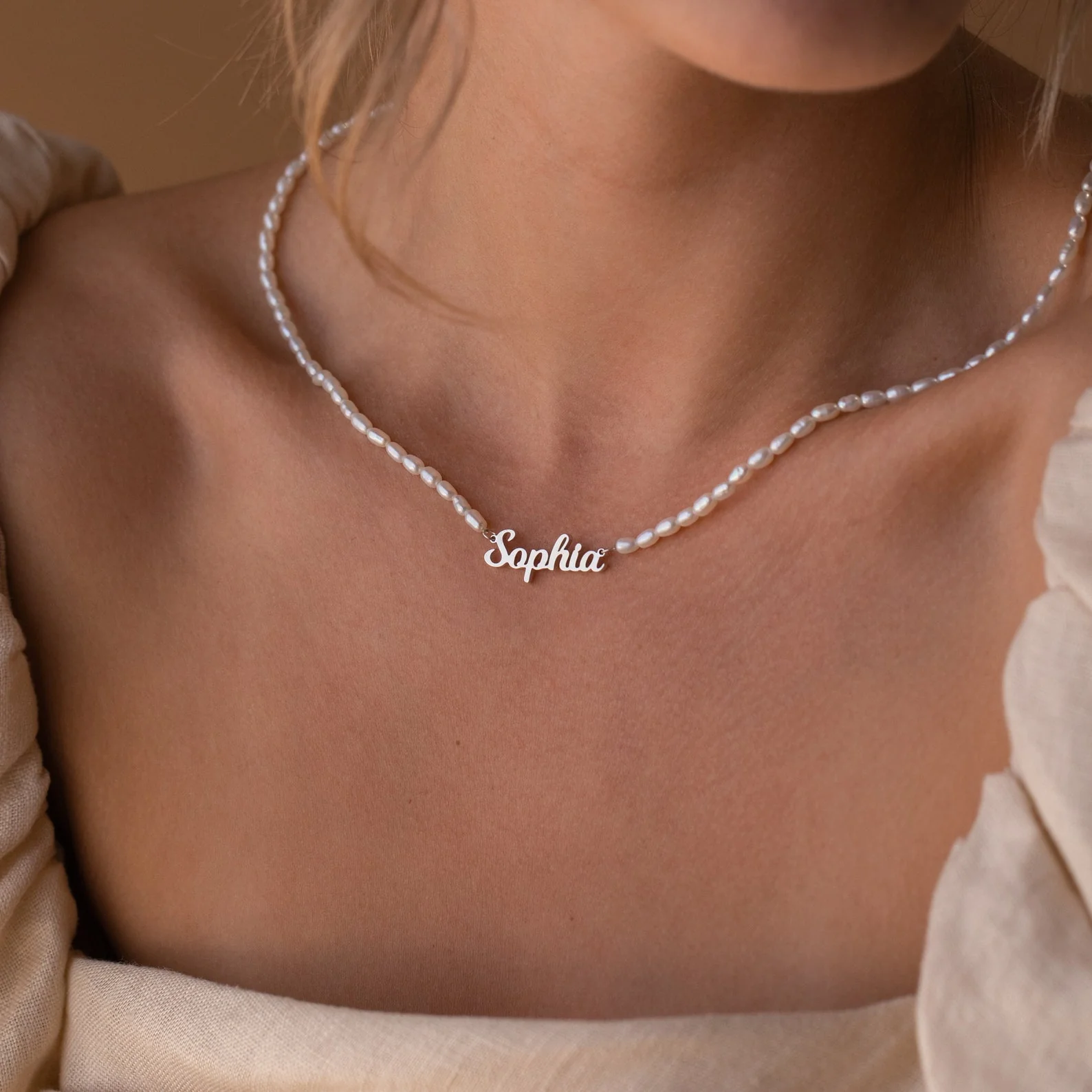 Mellow Pearl Name Necklace - Image 3