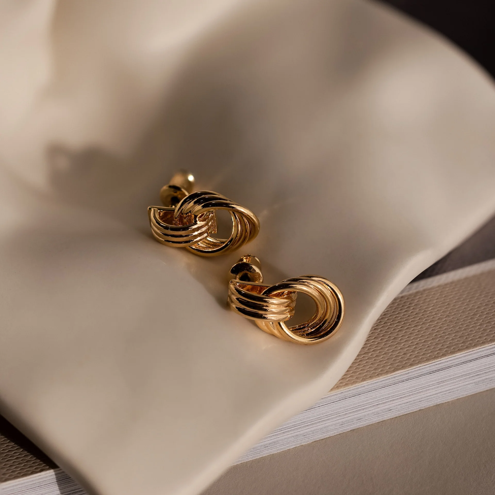 Micro Triple Knot Earrings in 18K Gold - Image 4