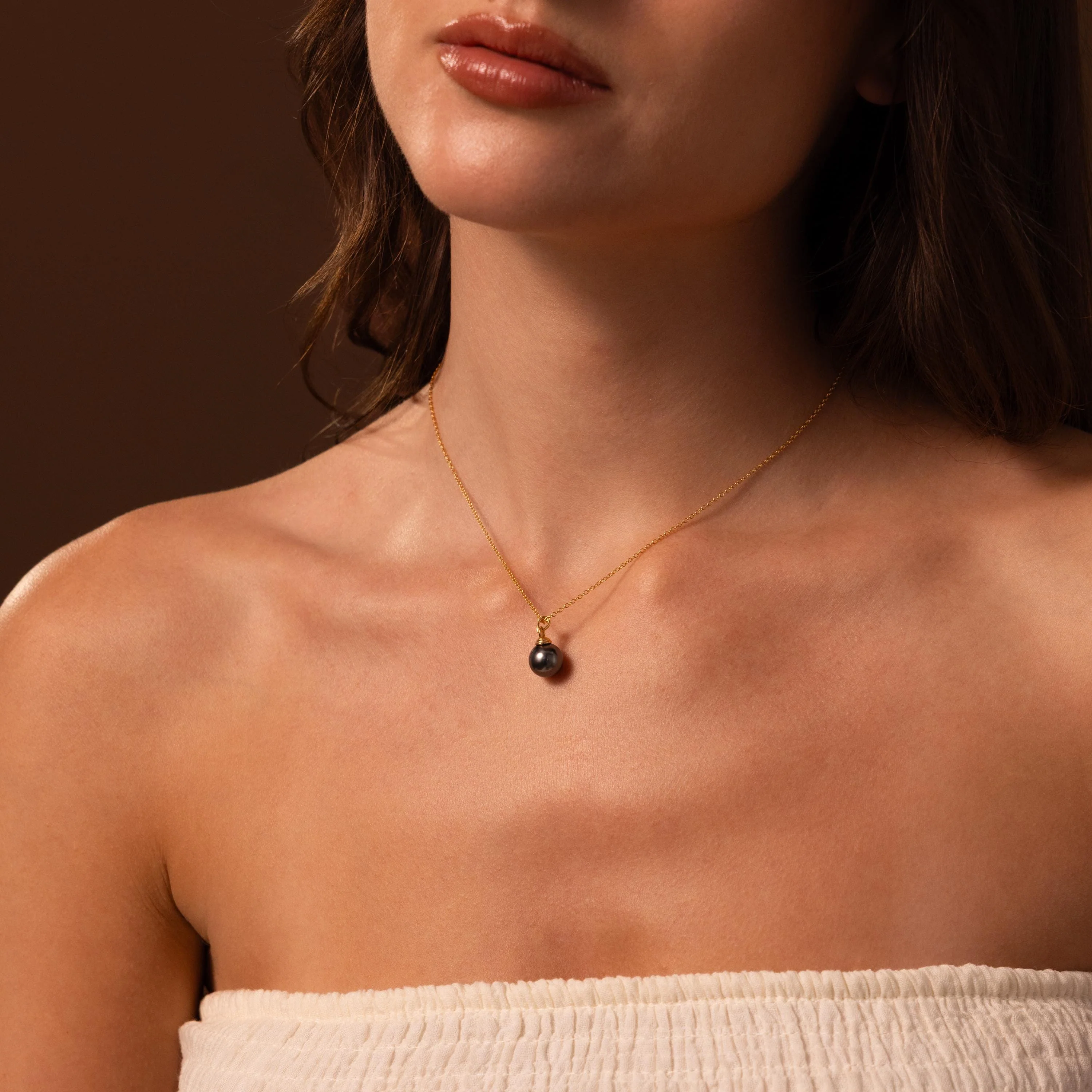 Midnight Pearl Necklace - Image 3