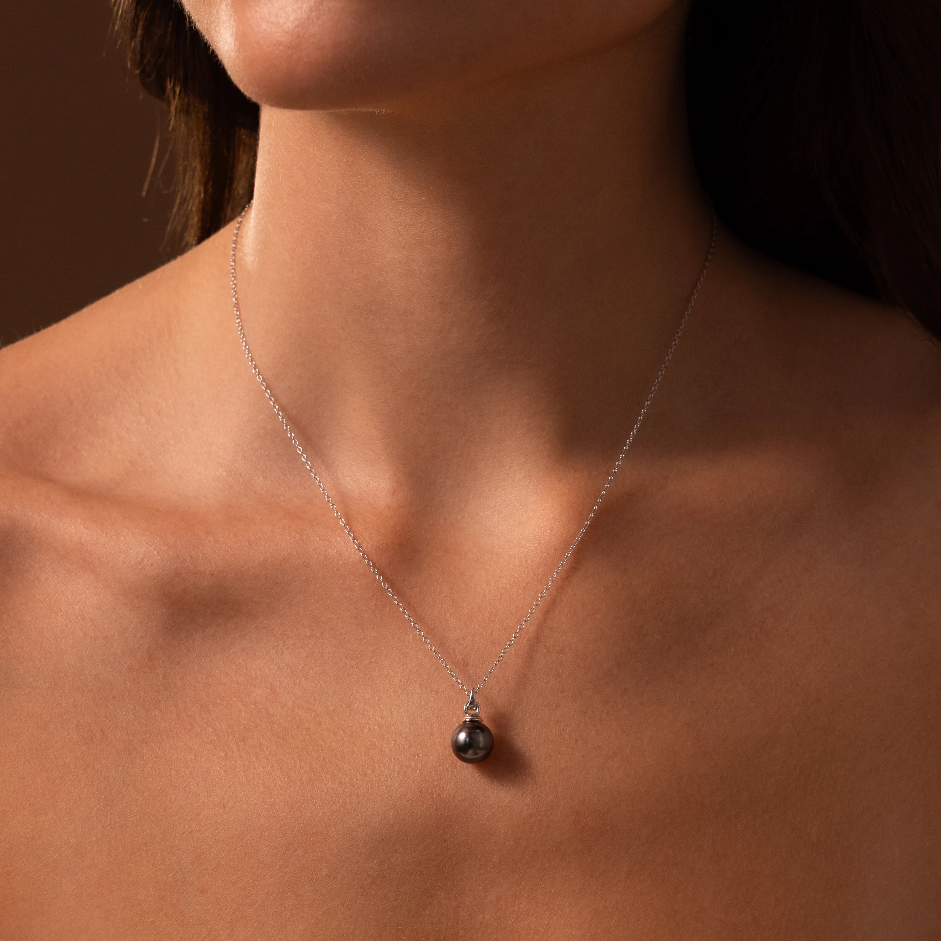 Midnight Pearl Necklace in Silver - Image 2