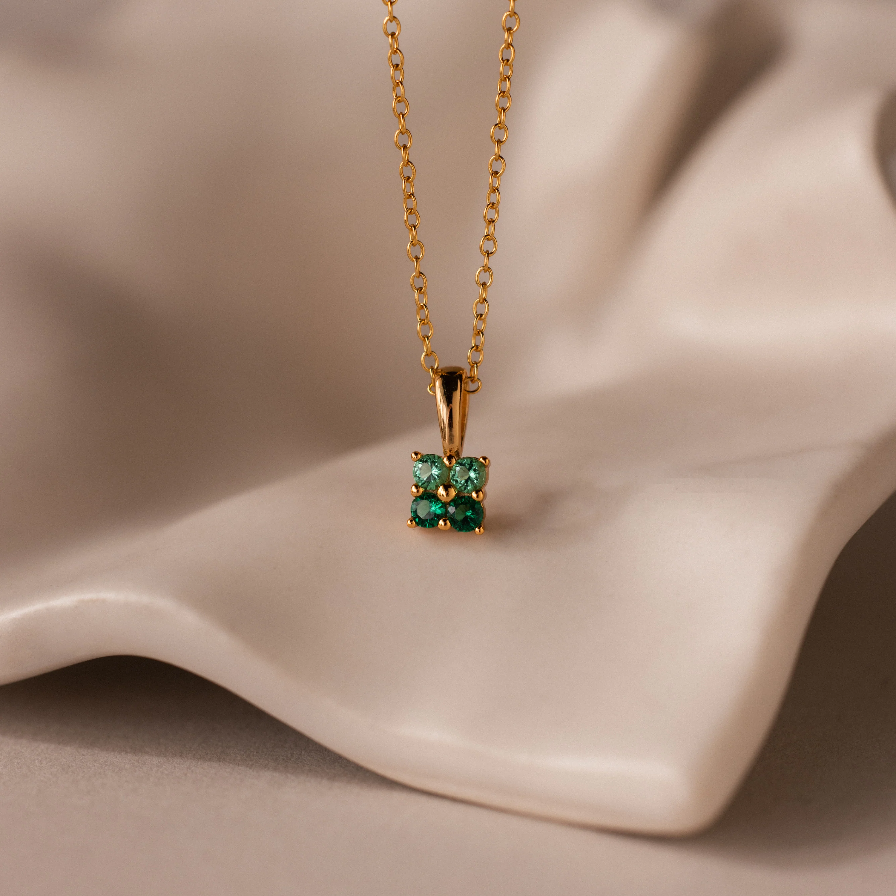 Ombre Emerald Flower Necklace