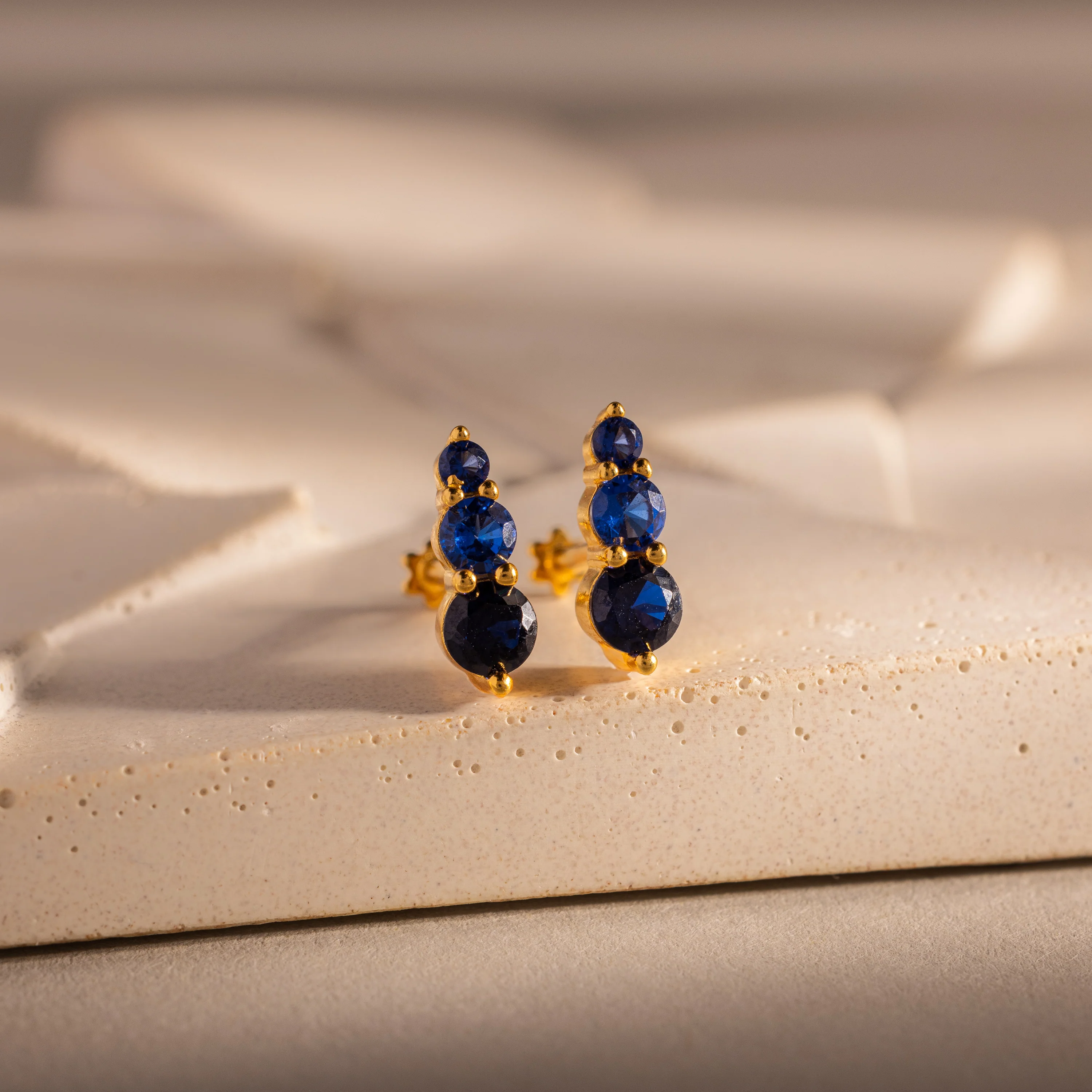 Ombre Sapphire Flatback Studs - Image 3