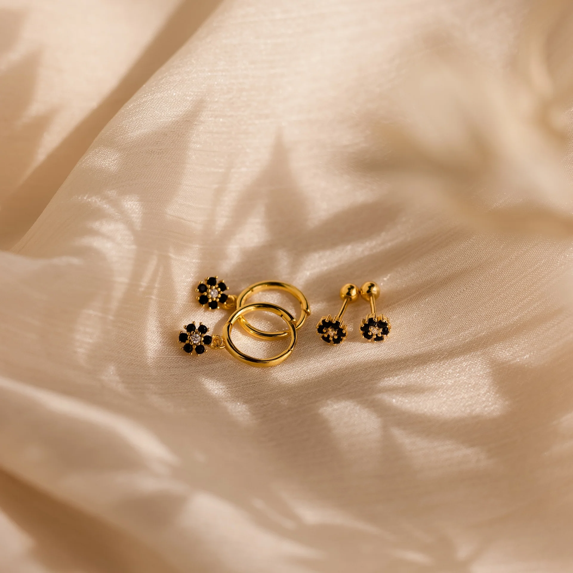 Onyx Flower Studs in 18K Gold - Image 5