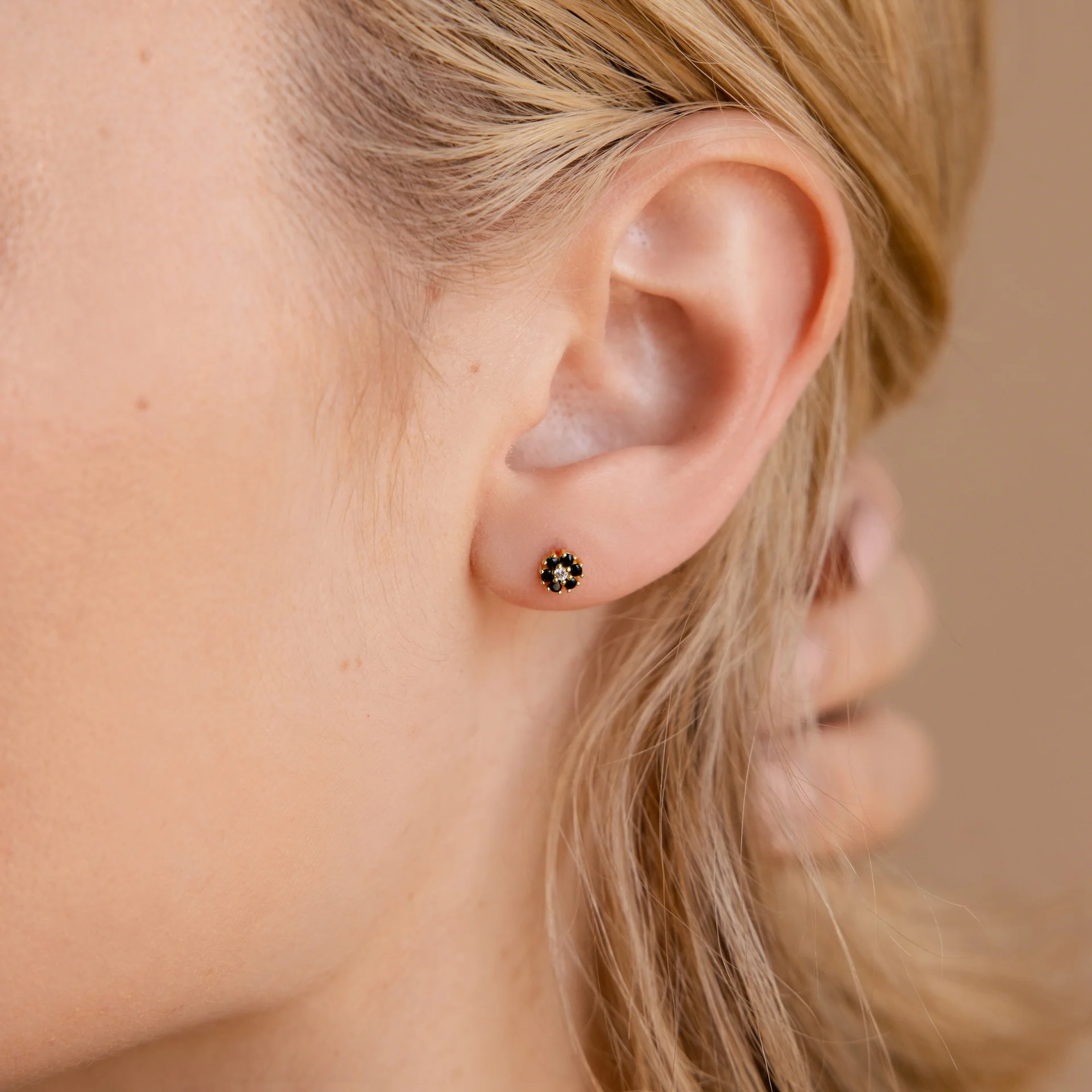 Onyx Flower Studs - Image 4