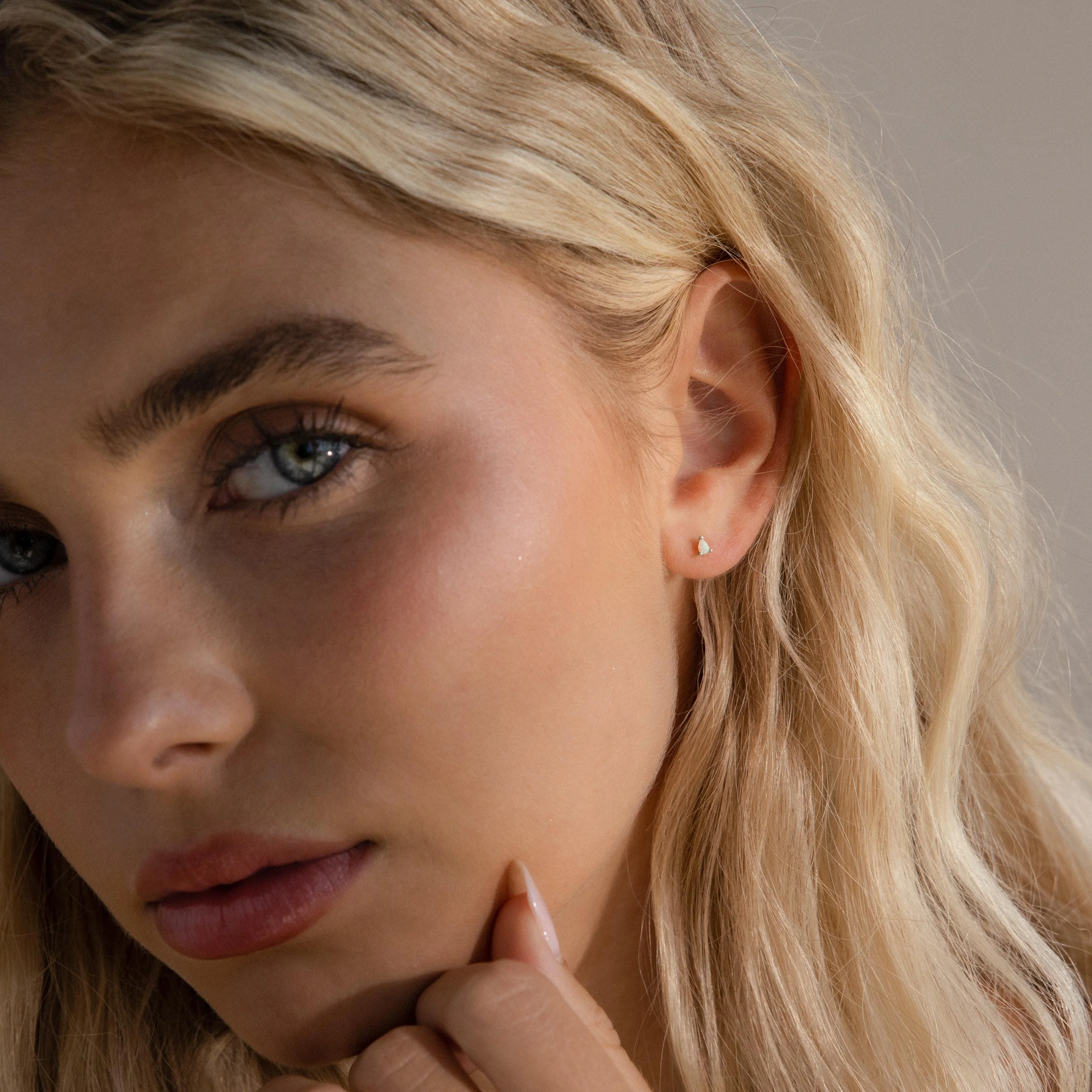 Opal Teardrop Flatback Studs in Silver - Image 4