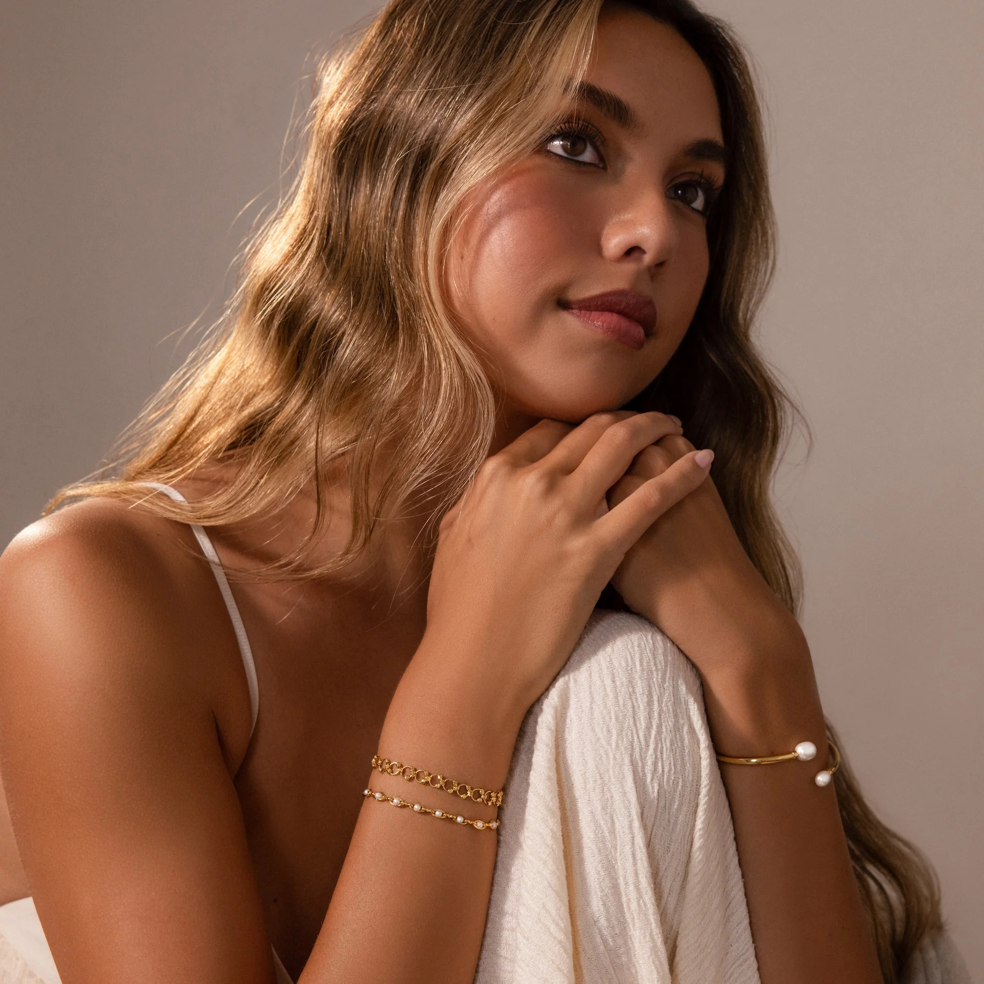 Orbit Chain Bracelet in 18K Gold - Image 8