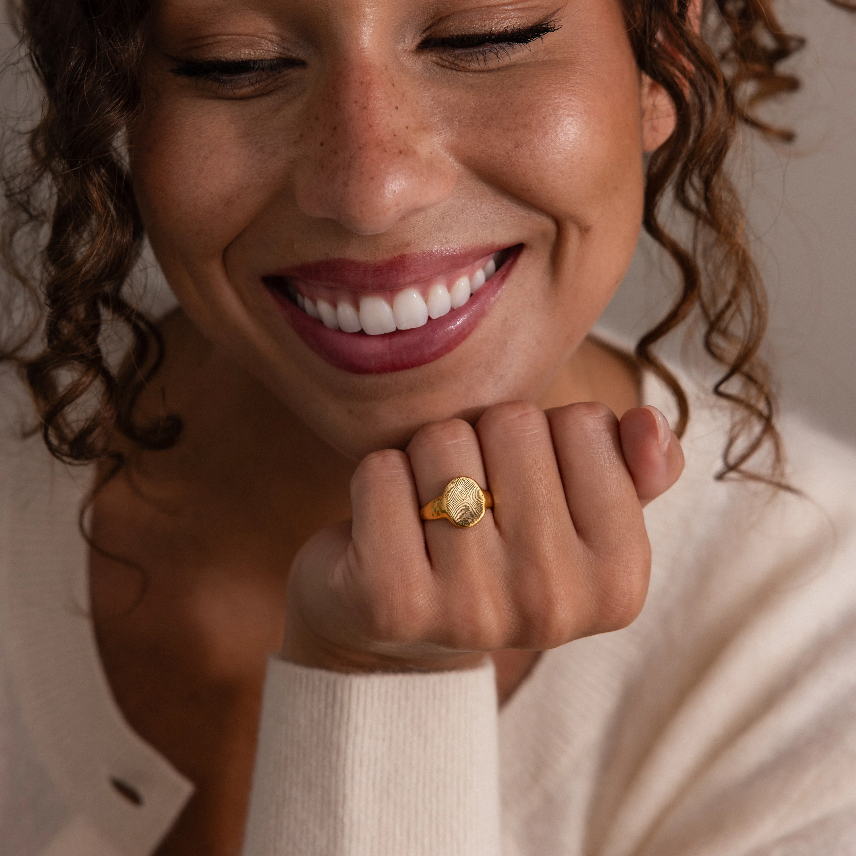 Organic Fingerprint Signet Ring in 18K Gold - Image 6