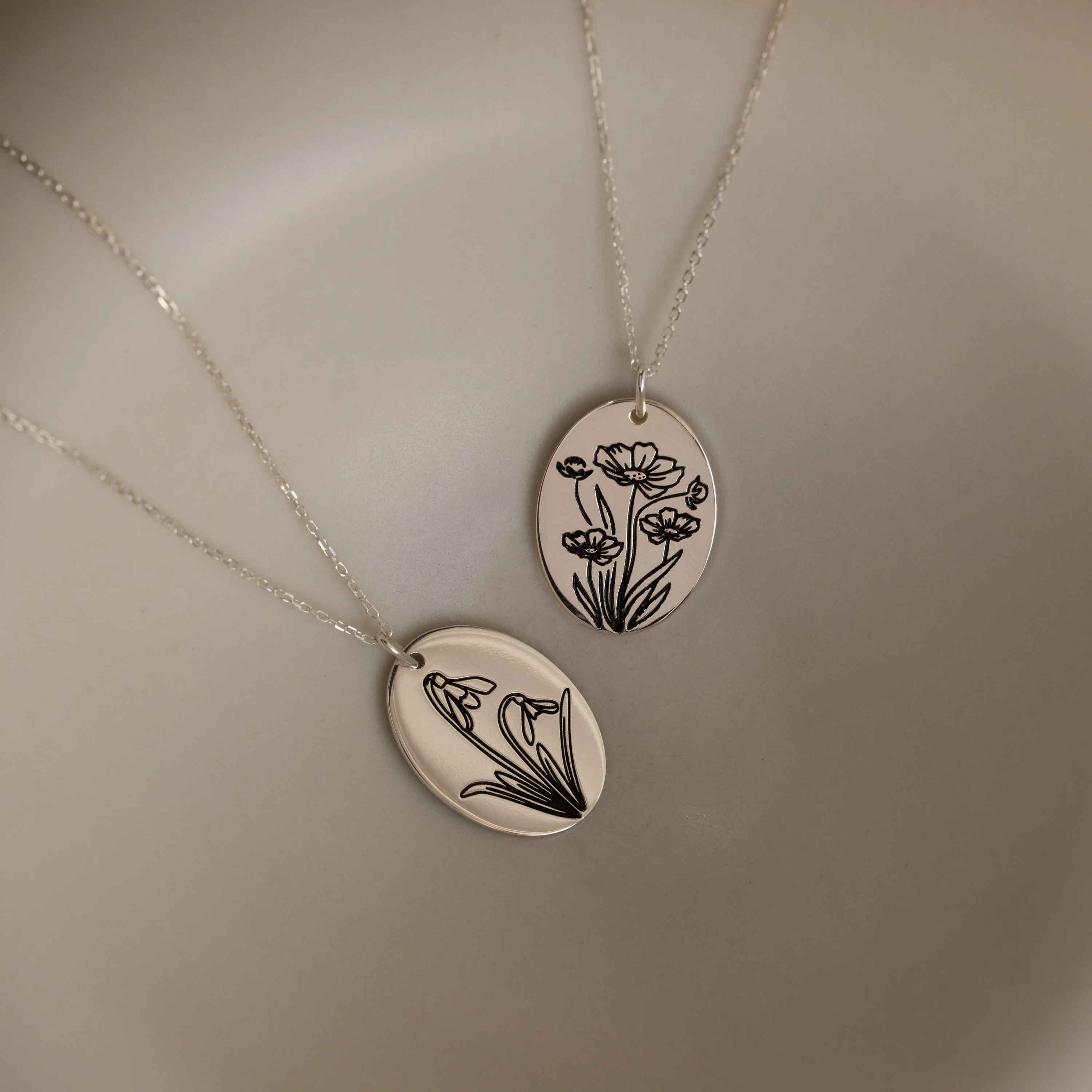 Oval Birth Flower Necklace in Silver