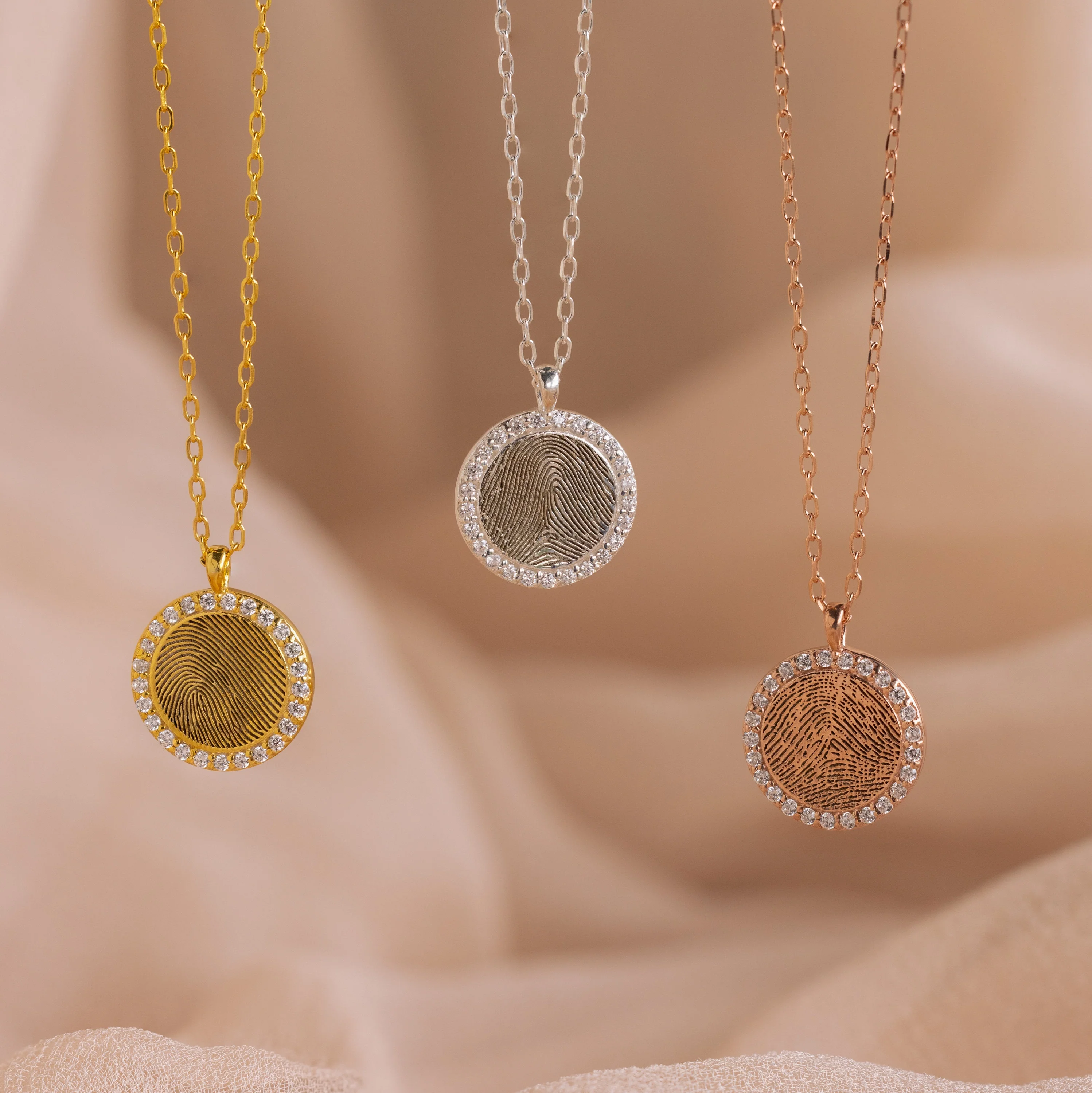 Pave Fingerprint Coin Necklace - Image 4