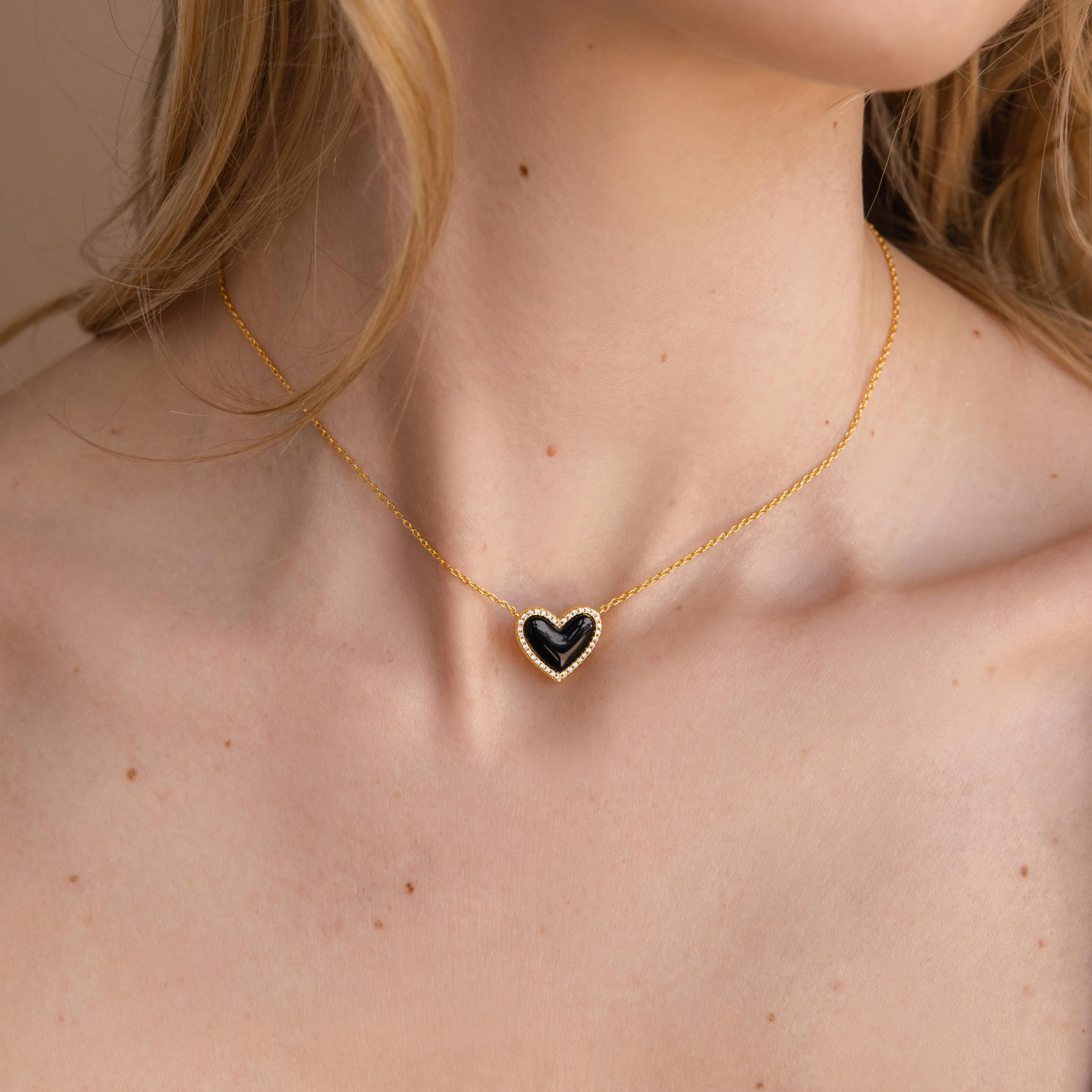 Pave Onyx Puff Heart Necklace in 18K Gold - Image 4