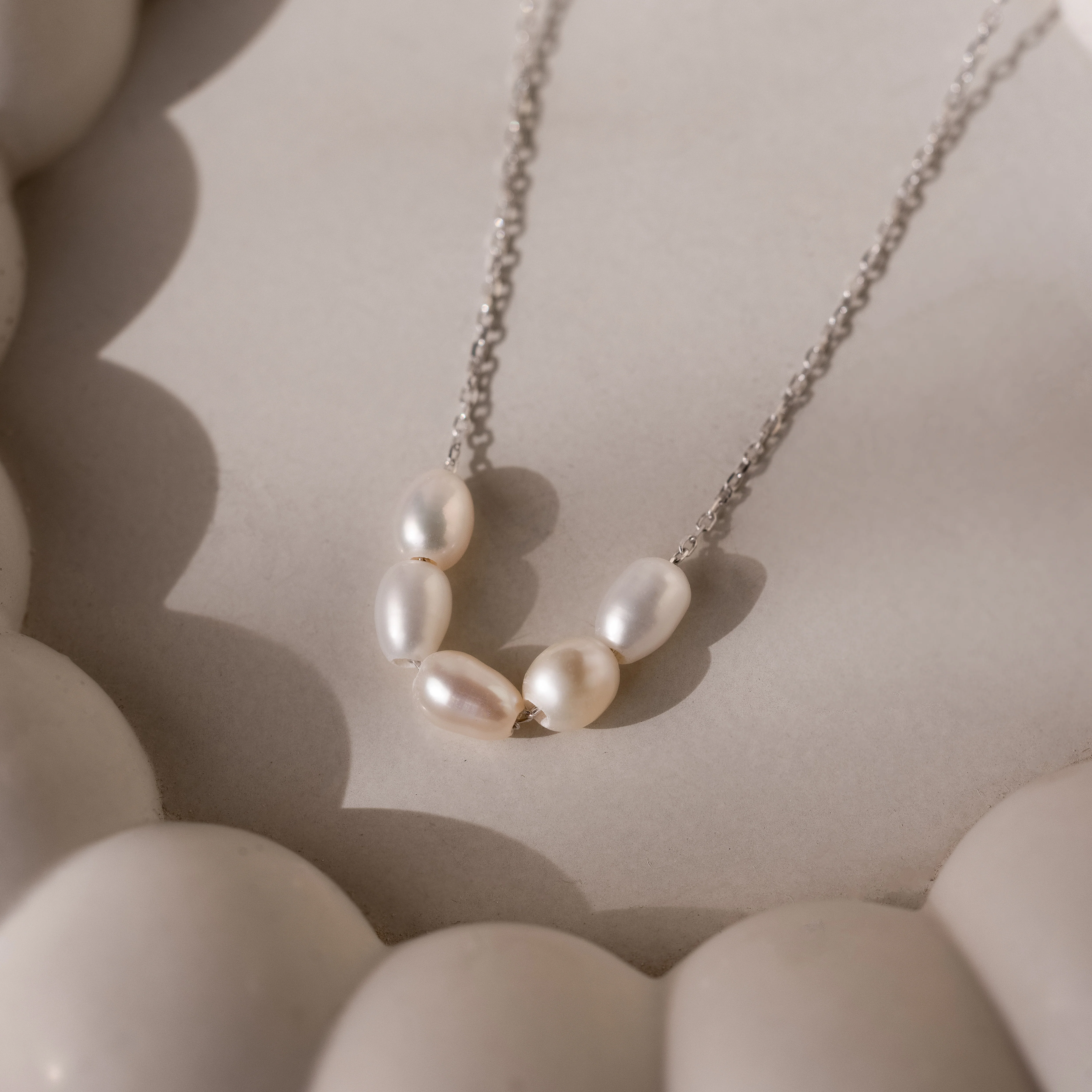 Pearl Bead Necklace in Silver - Image 4