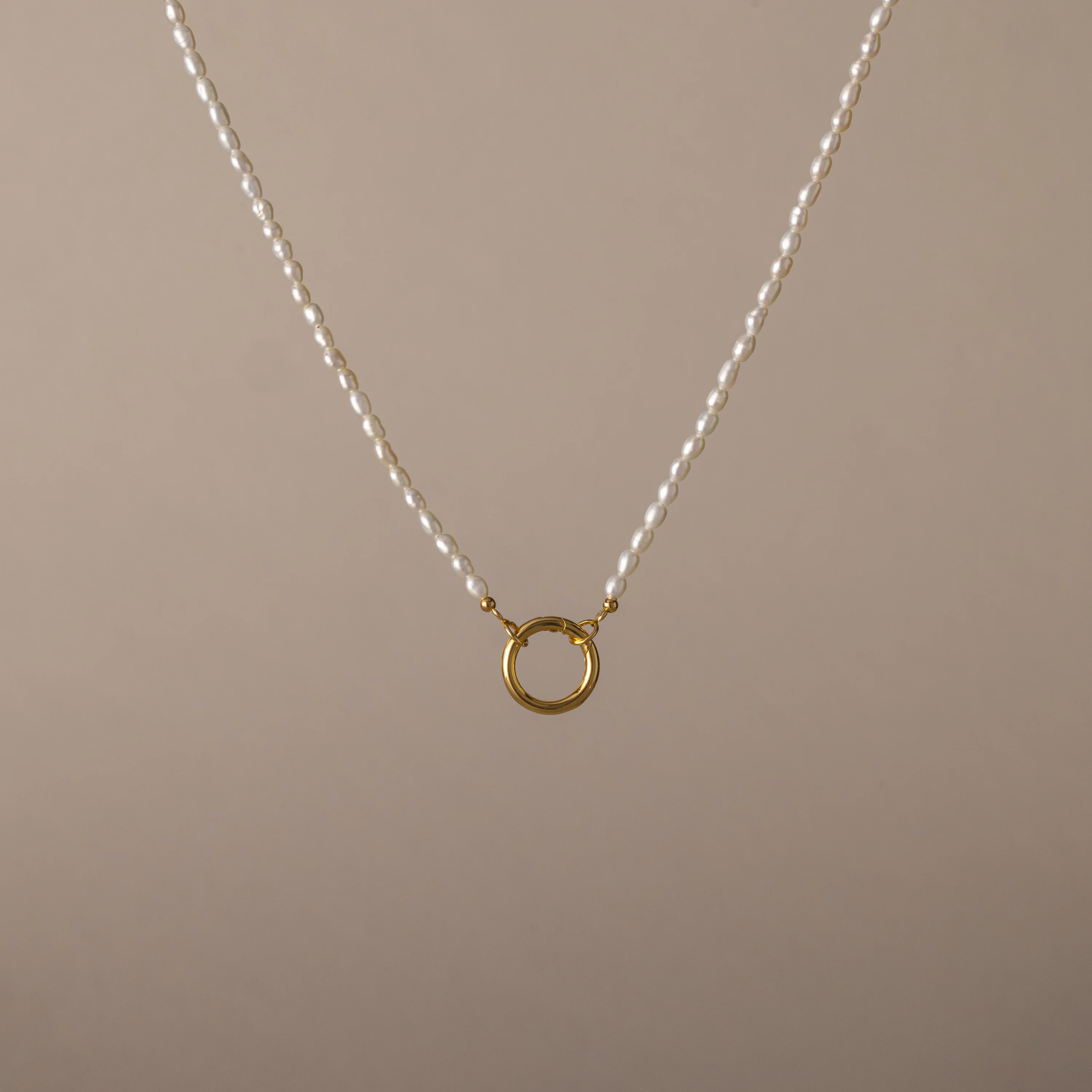 Pearl Chain Clasp Necklace