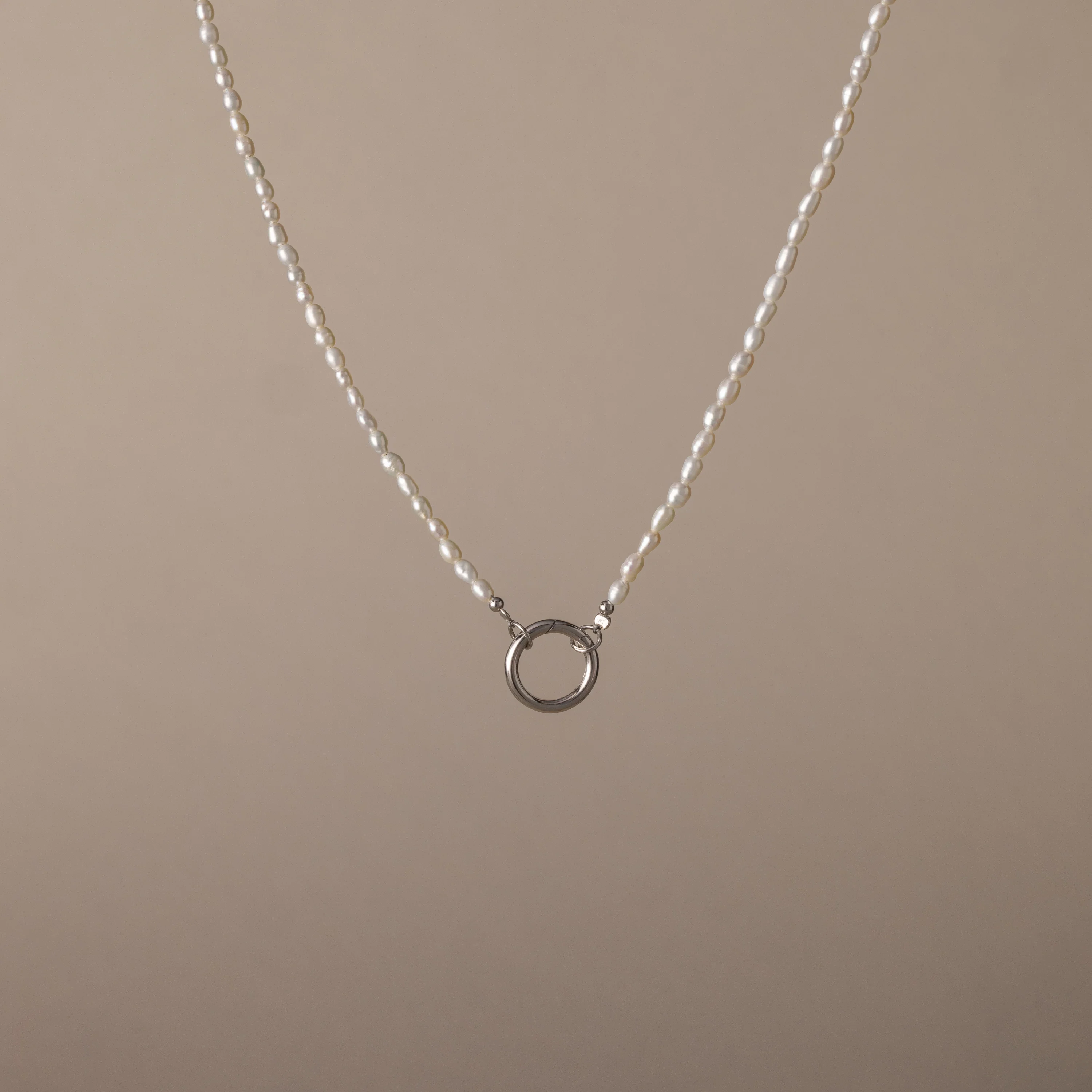 Pearl Chain Clasp Necklace - Image 2