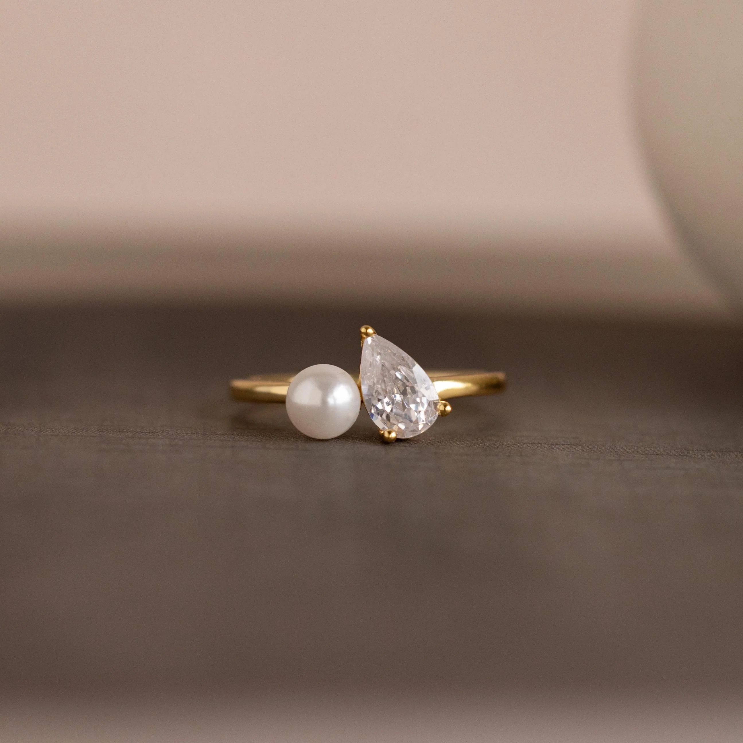 Pearl Diamond Ring - Image 7