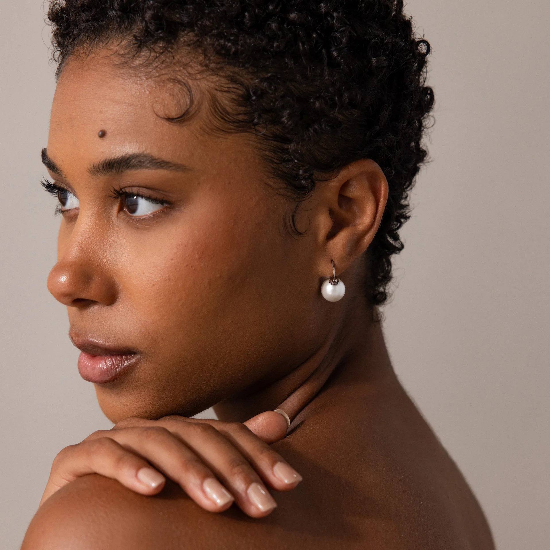 Pearl Dome Drop Earrings in Silver - Image 4