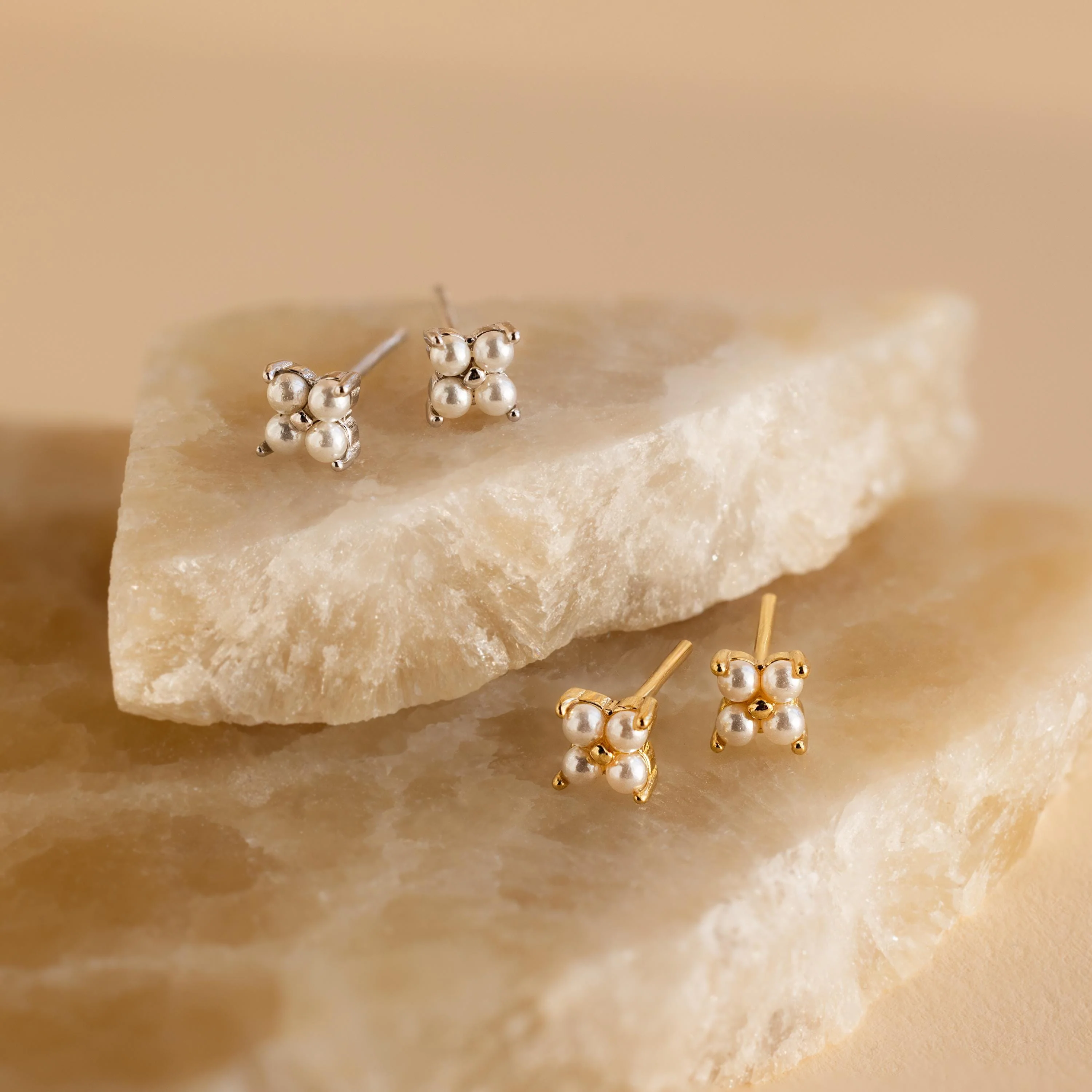 Pearl Ivy Flower Studs - Image 4