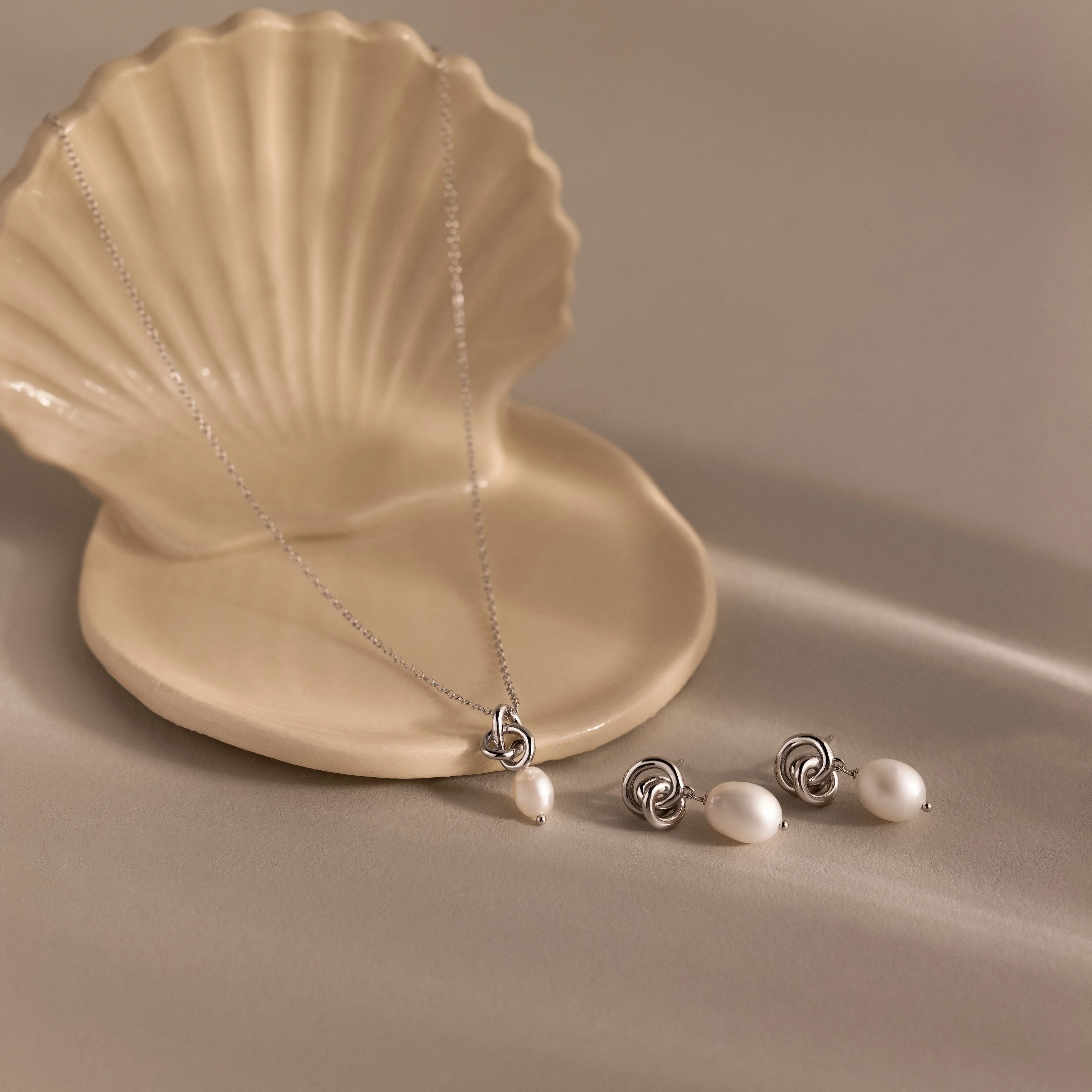 Pearl Knot Necklace & Earrings Set in Silver - Image 5