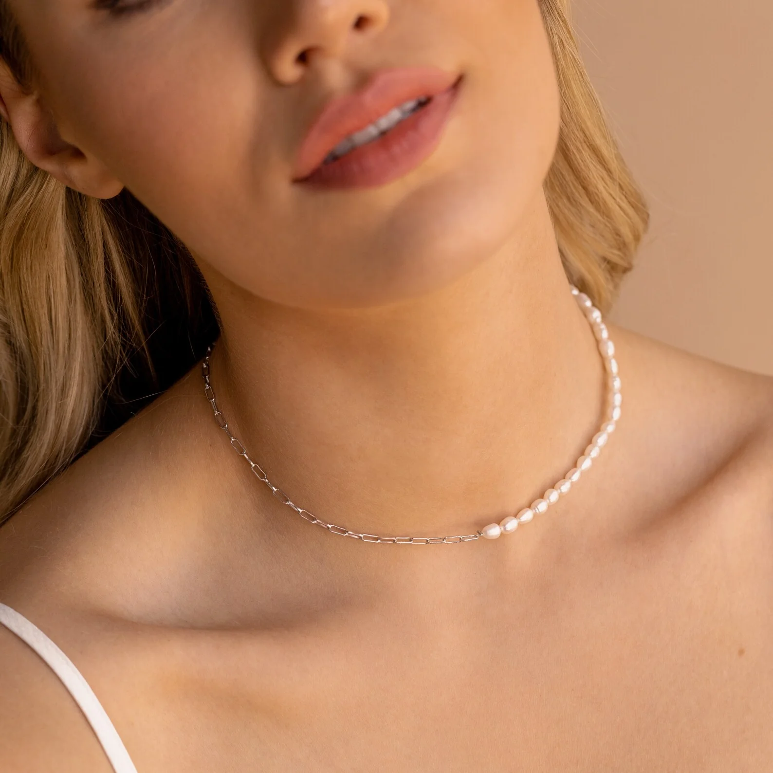 Pearl & Paperclip Chain Necklace - Image 4